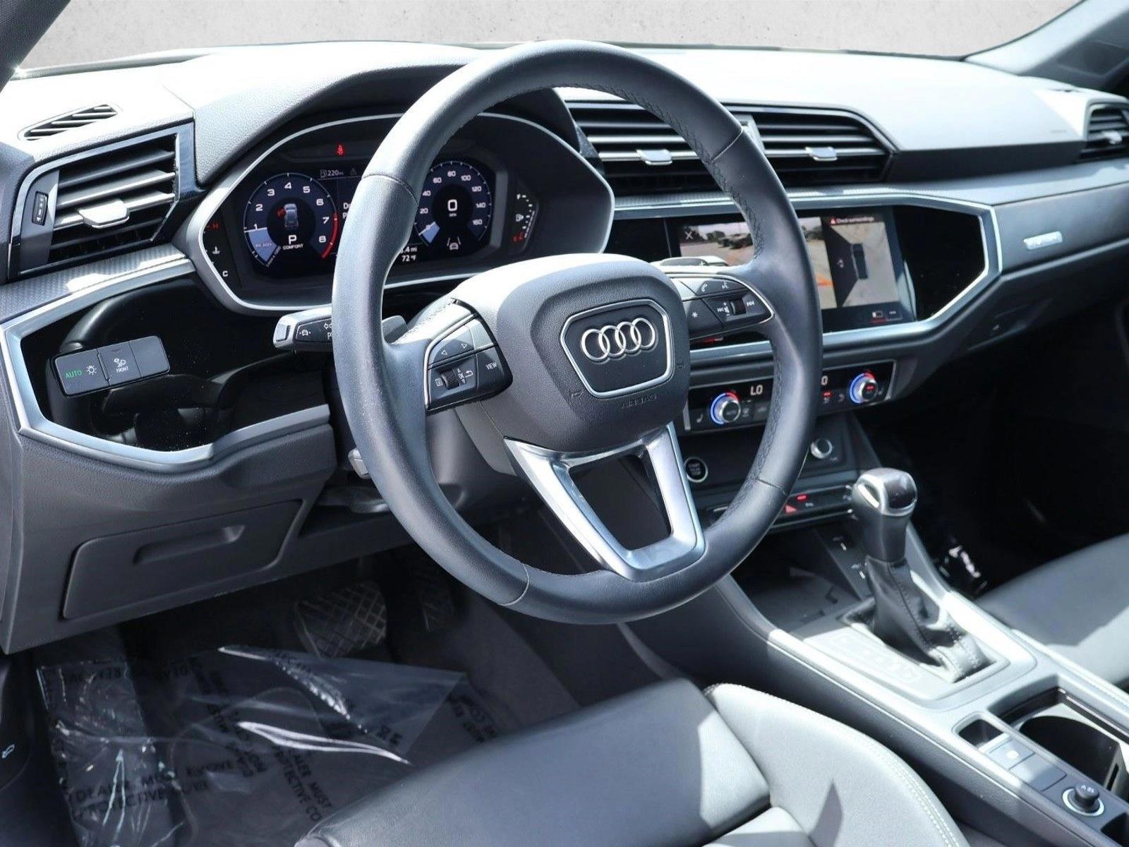 Thumbnail: 2023 Audi Q3 - 3