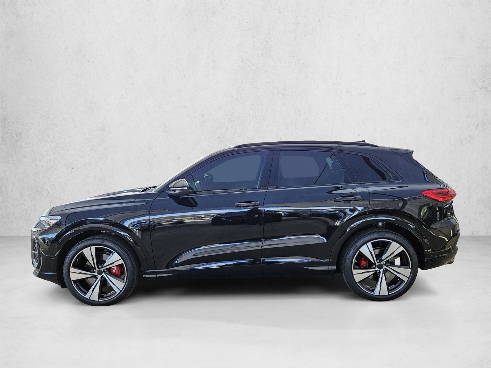 Thumbnail: 2026 Audi SQ5 - 2