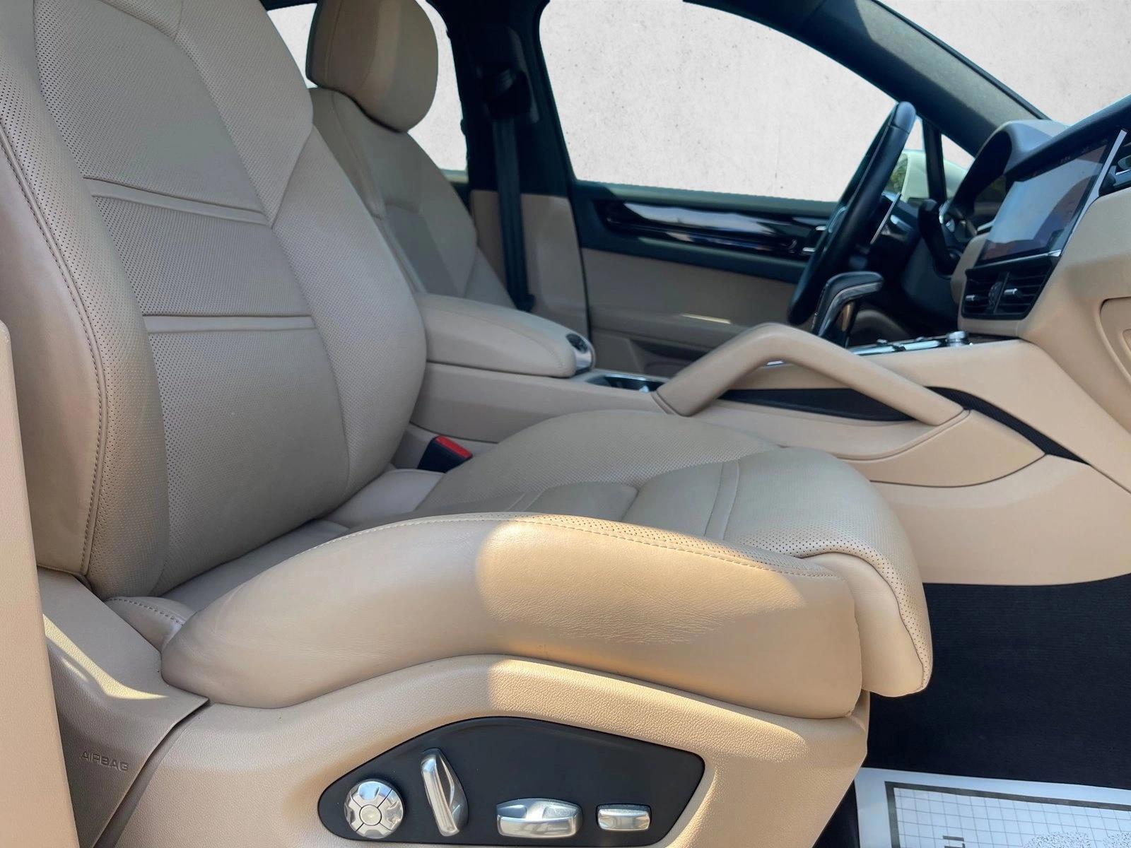 Thumbnail: 2021 Porsche Cayenne - 5