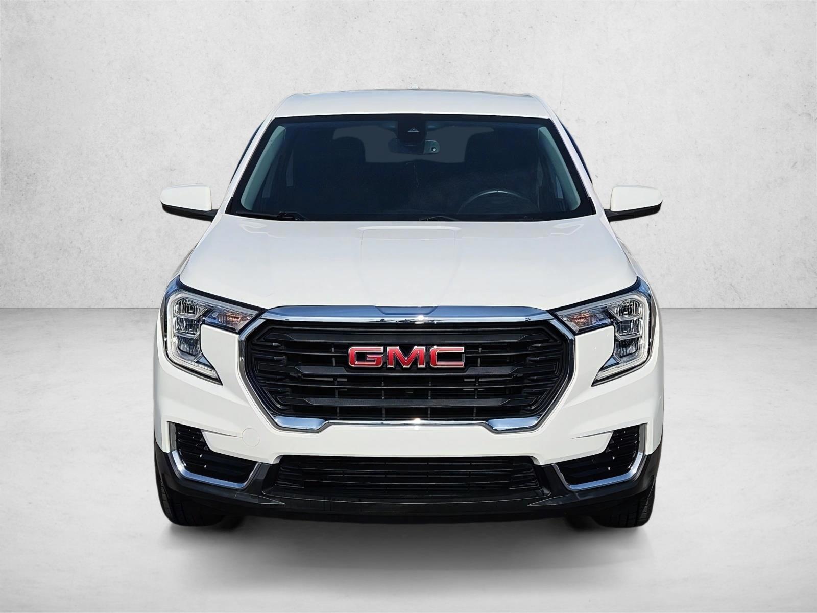 2022 GMC Terrain SLE - Photo 2