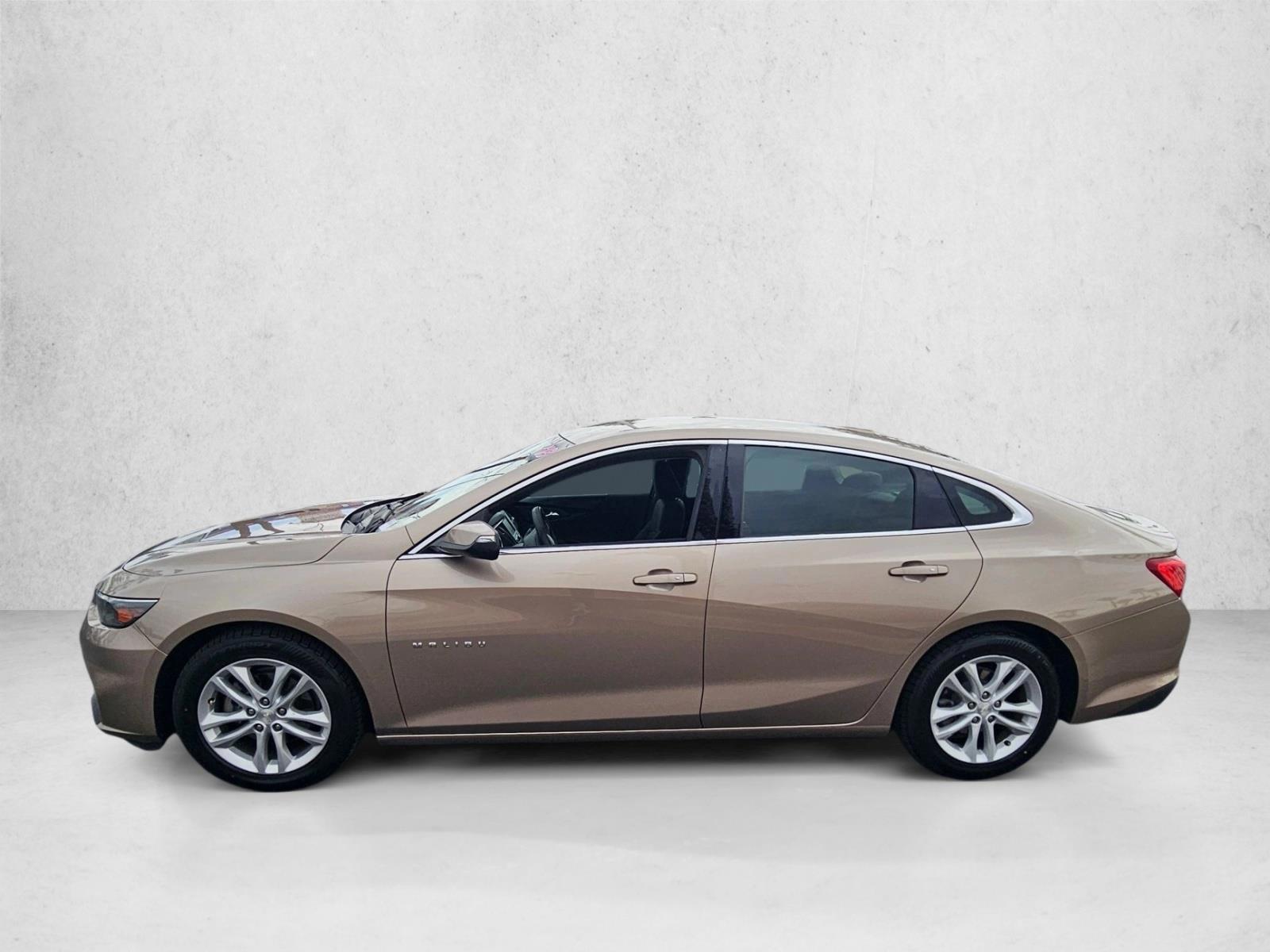 Thumbnail: 2018 Chevrolet Malibu - 2