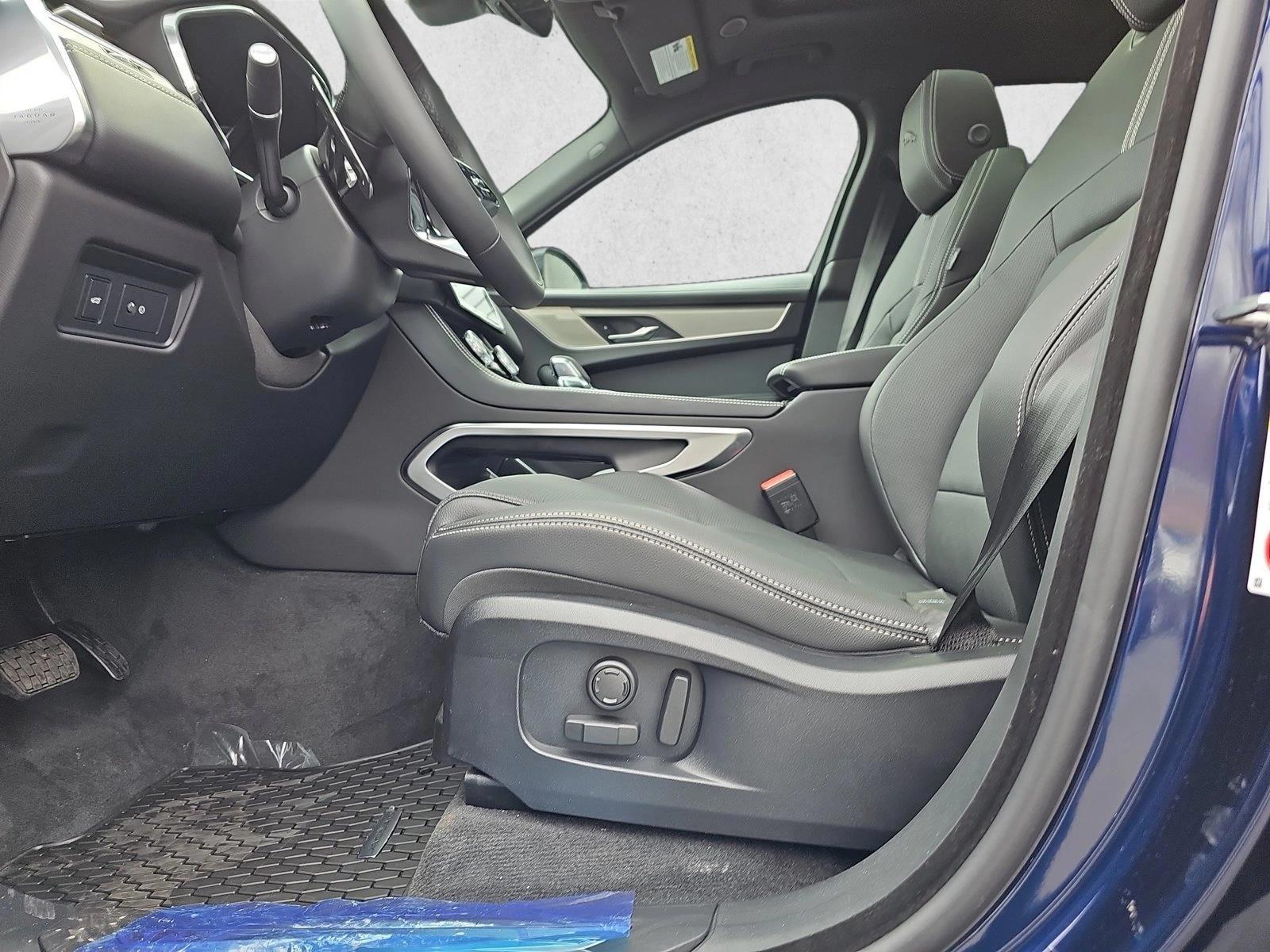 2026 Jaguar F-Pace R-Dynamic S - Photo 22