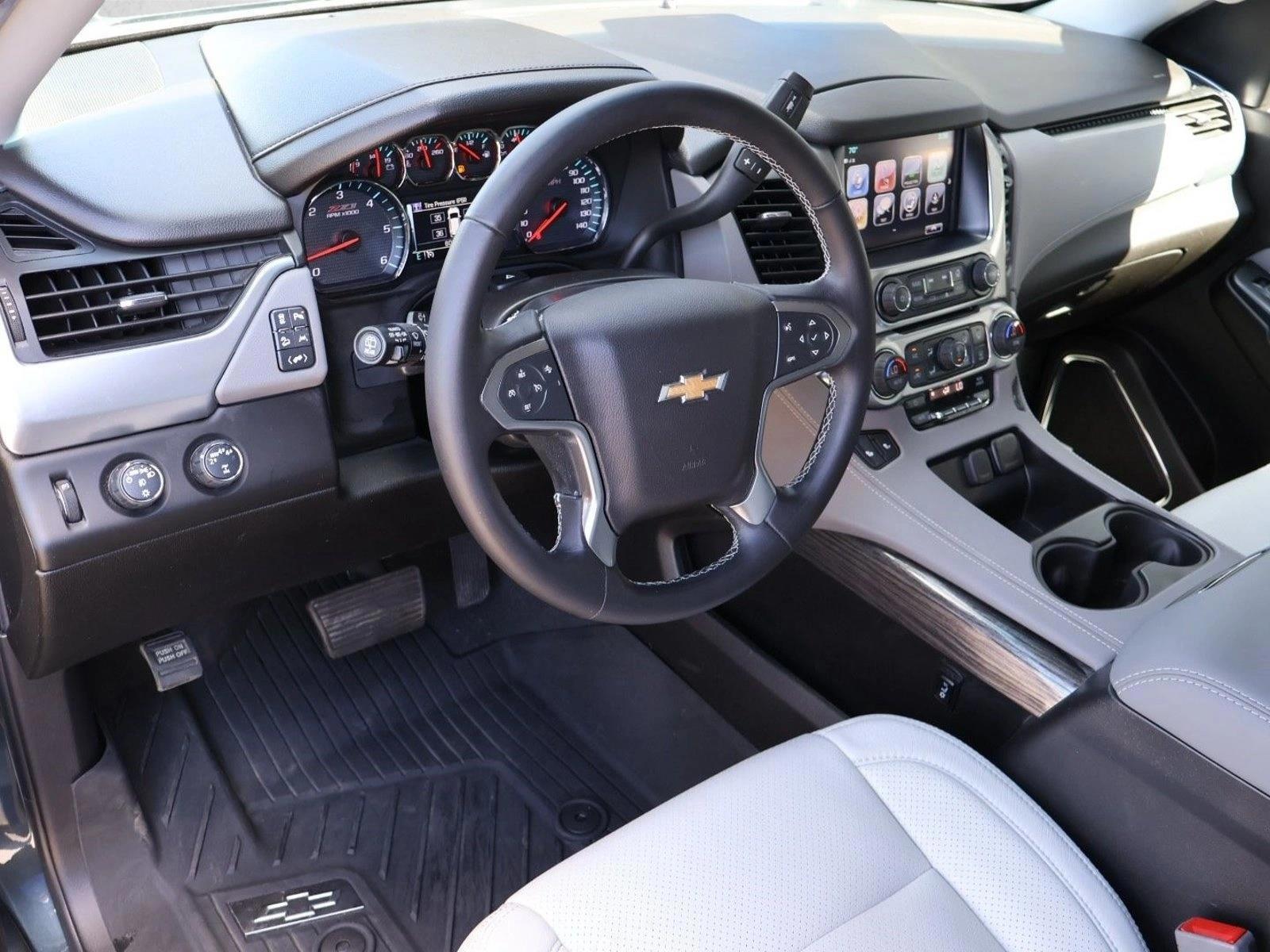 Thumbnail: 2019 Chevrolet Tahoe - 3