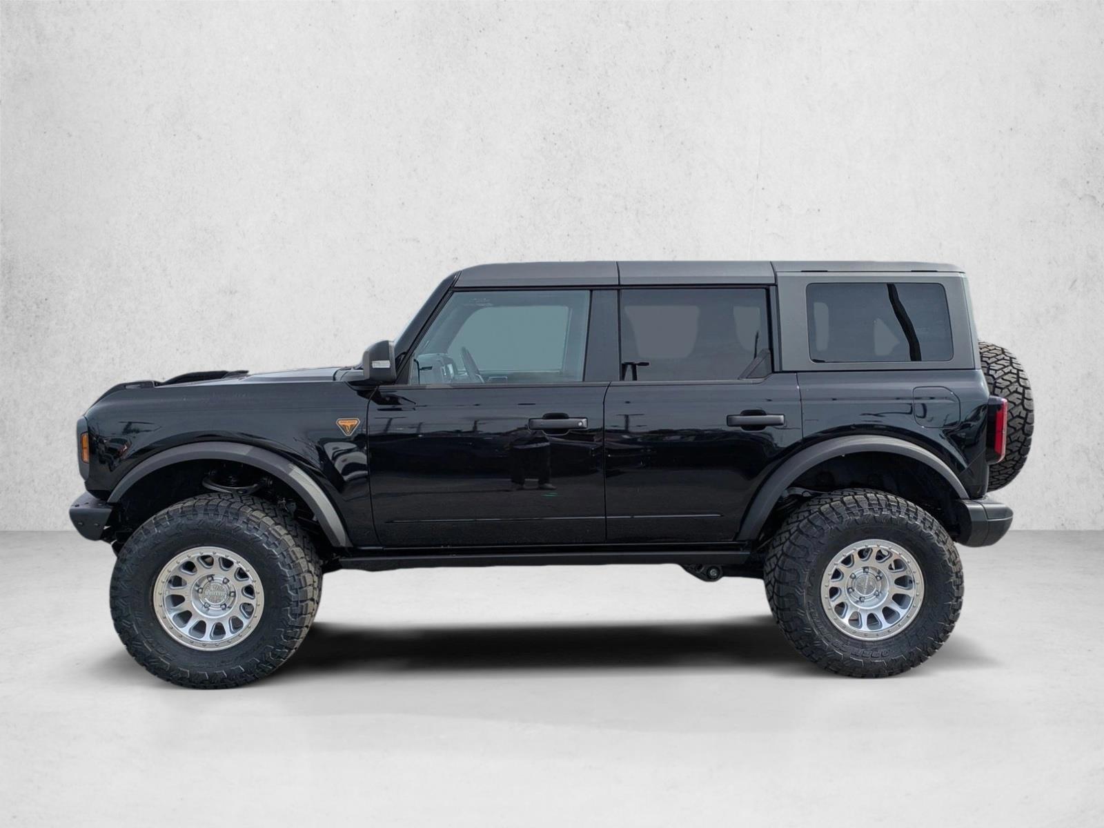 Thumbnail: 2025 Ford Bronco - 2
