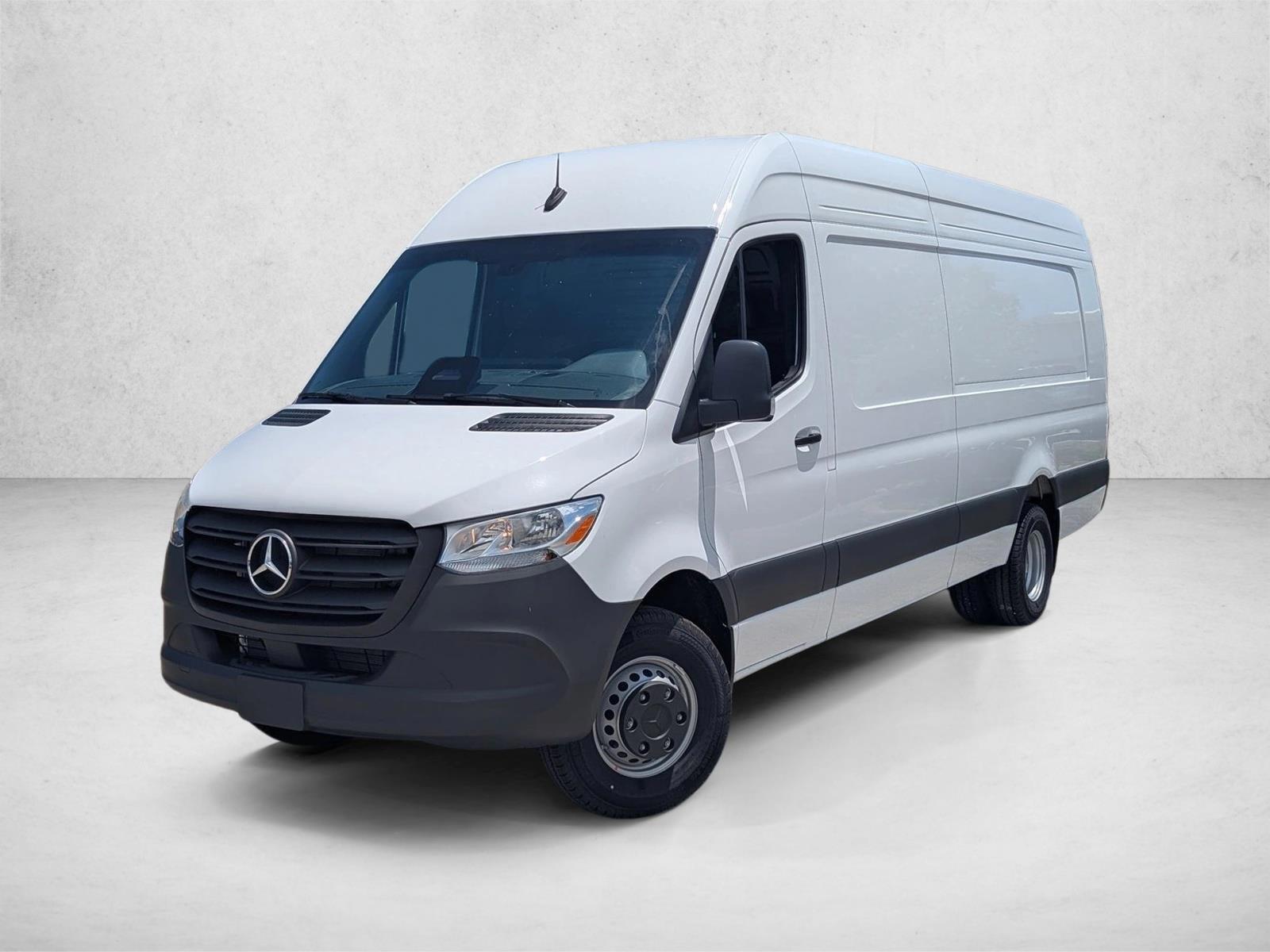 Thumbnail: 2026 Mercedes-Benz Sprinter - 1
