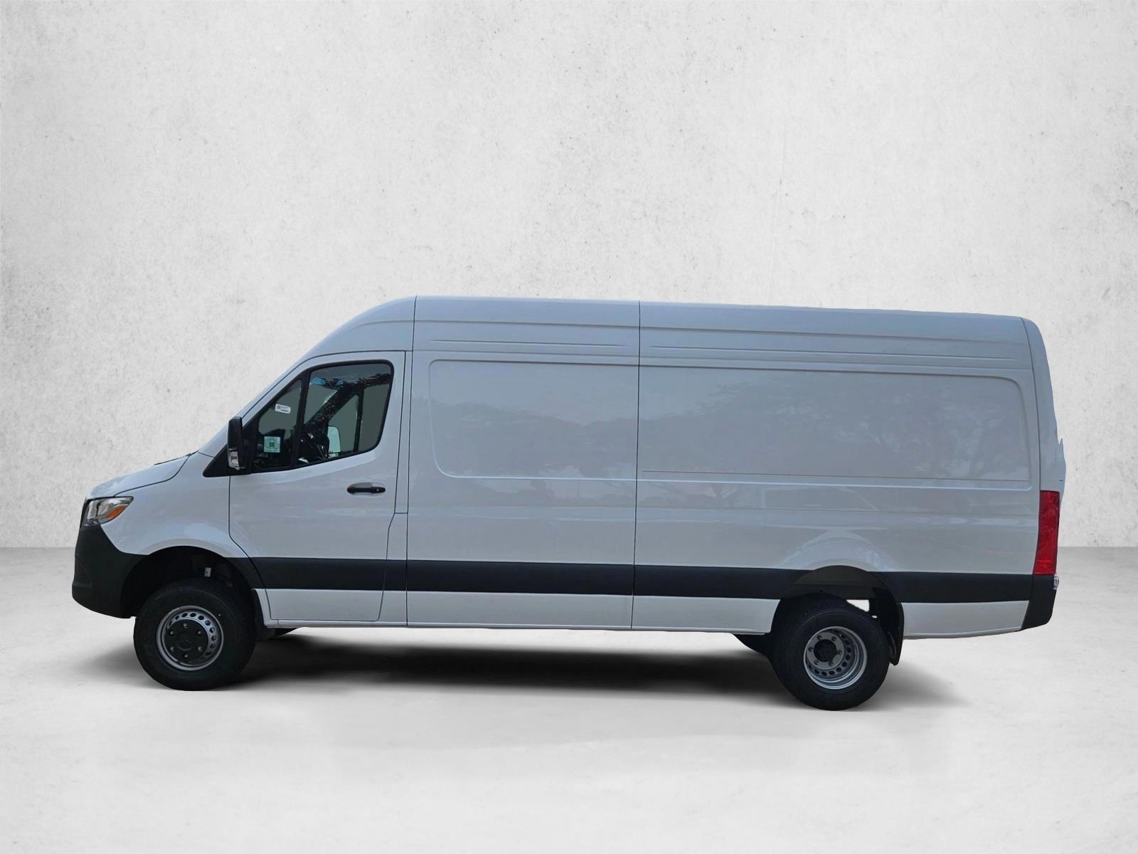 Thumbnail: 2026 Mercedes-Benz Sprinter - 2