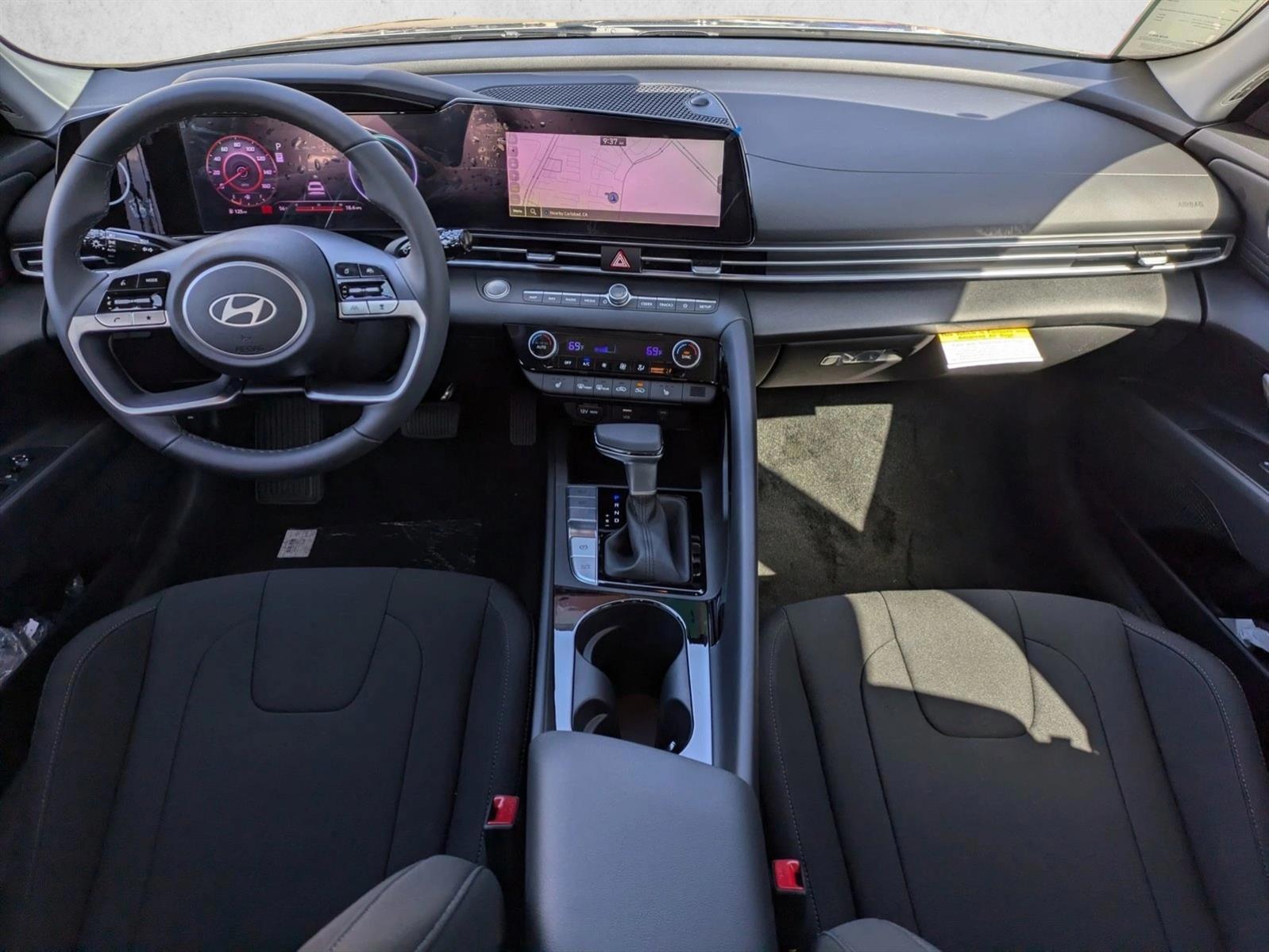 Thumbnail: 2025 Hyundai Elantra - 3