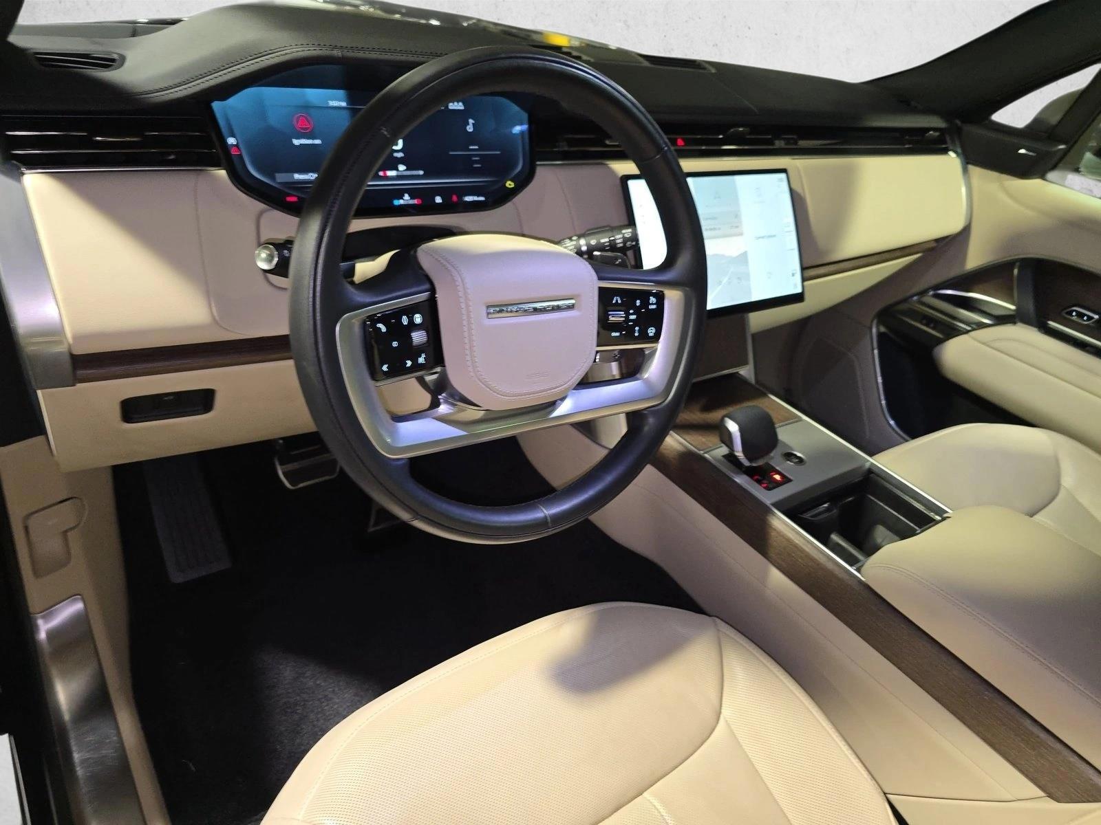 Thumbnail: 2024 Land Rover Range Rover - 4