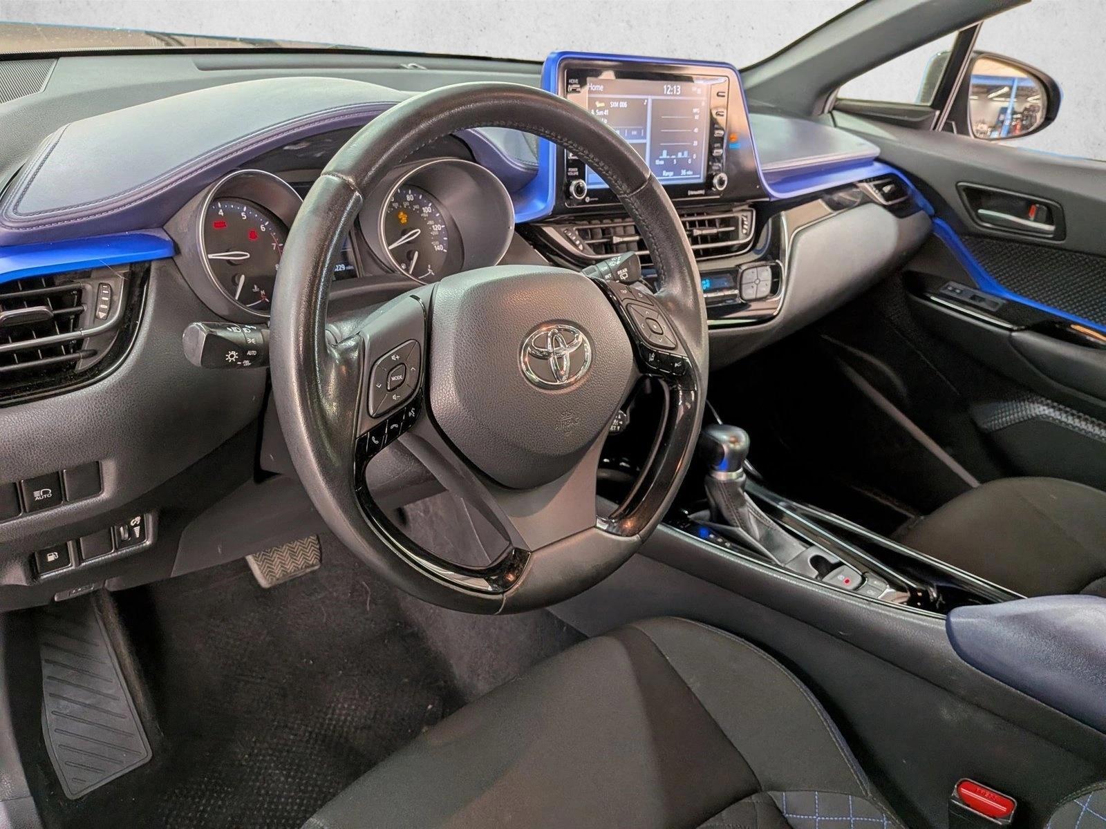Thumbnail: 2021 Toyota C-HR - 3