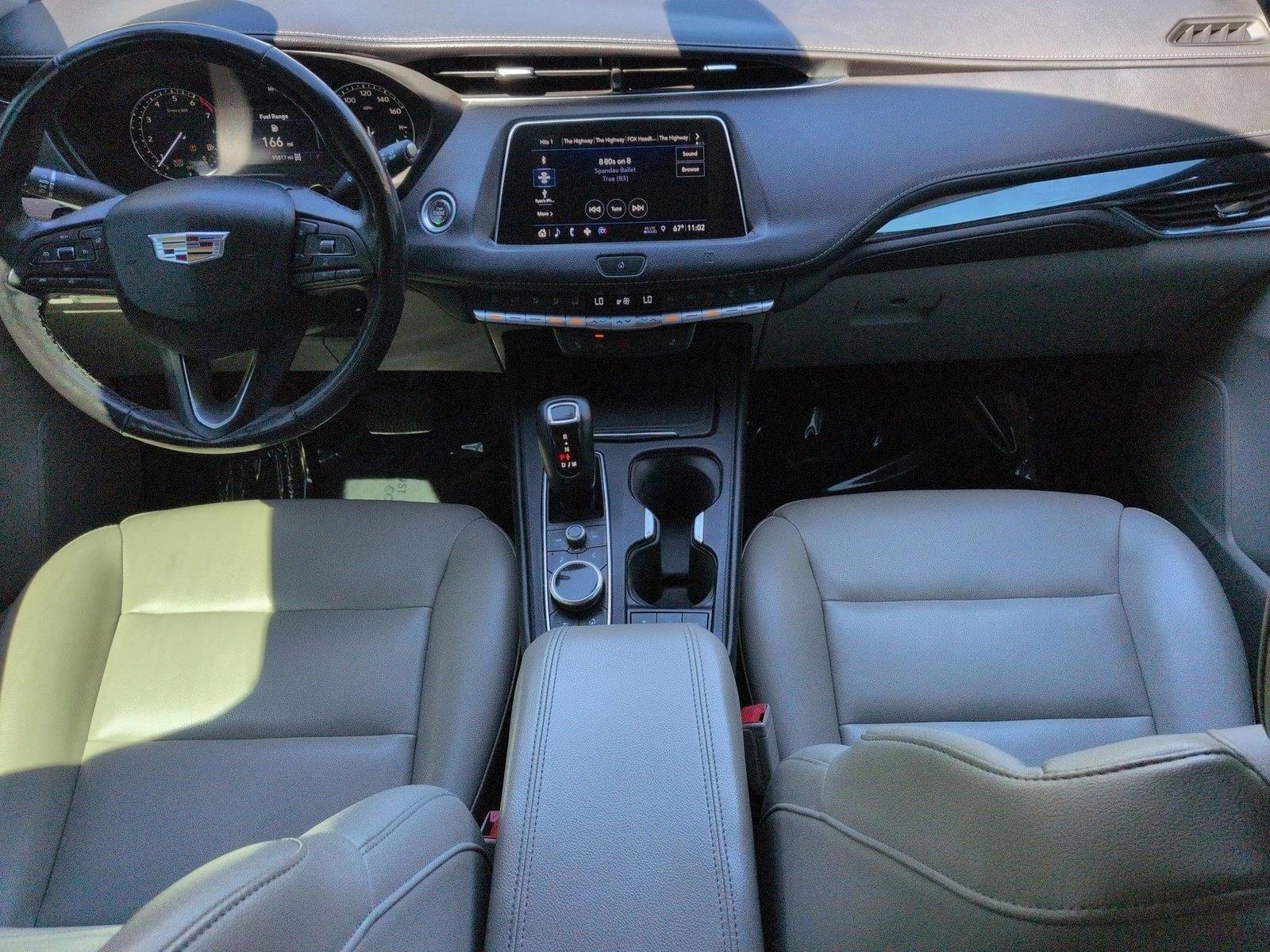 Thumbnail: 2019 Cadillac XT4 - 4