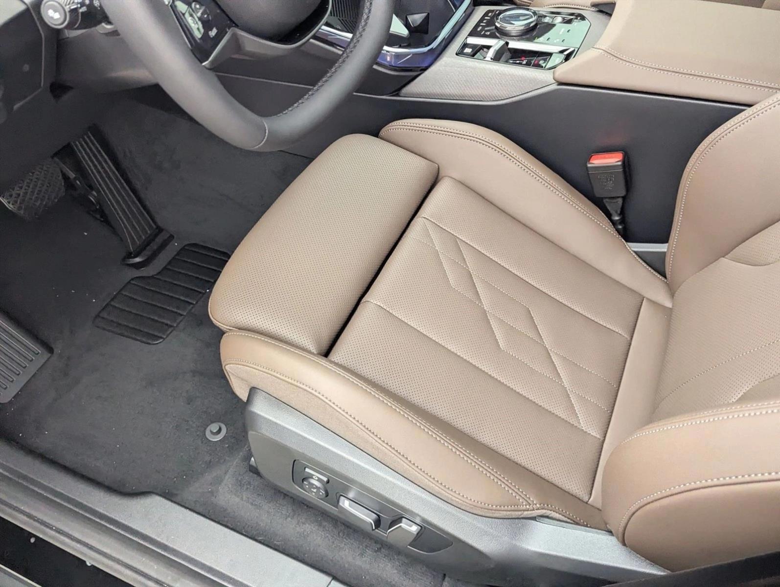 Thumbnail: 2026 BMW X3 - 4