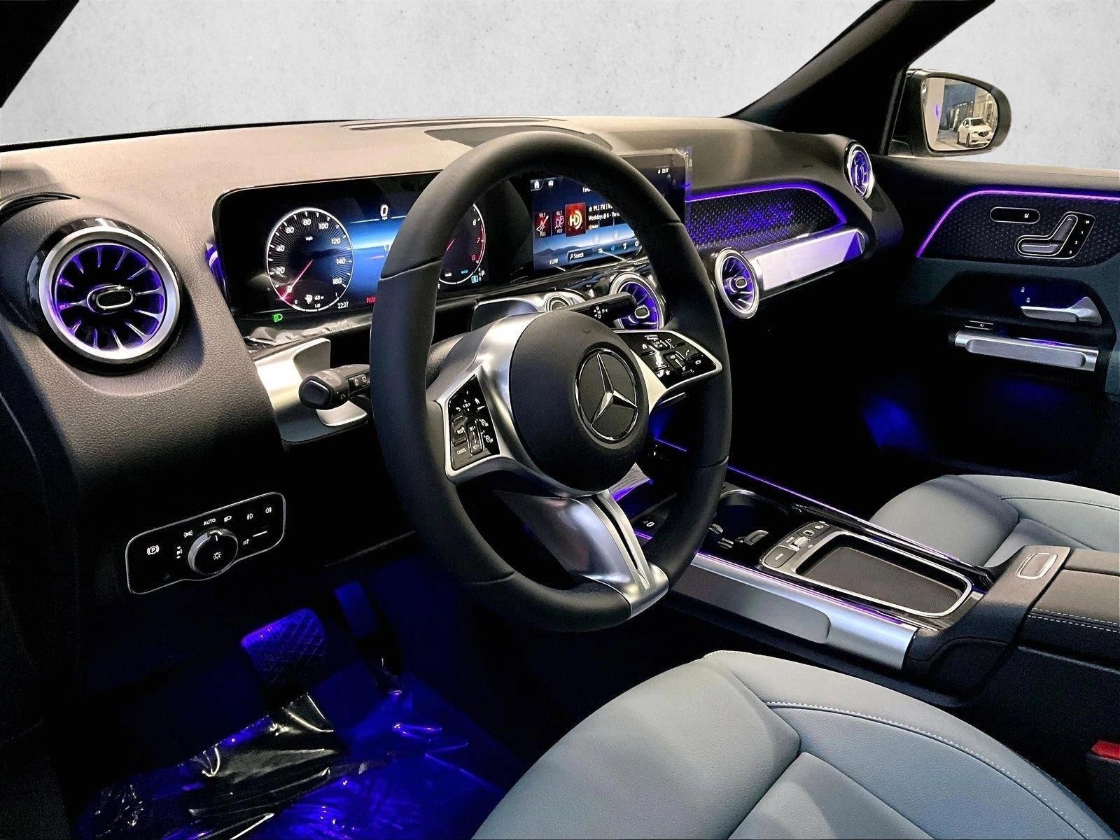 Thumbnail: 2026 Mercedes-Benz GLB - 4