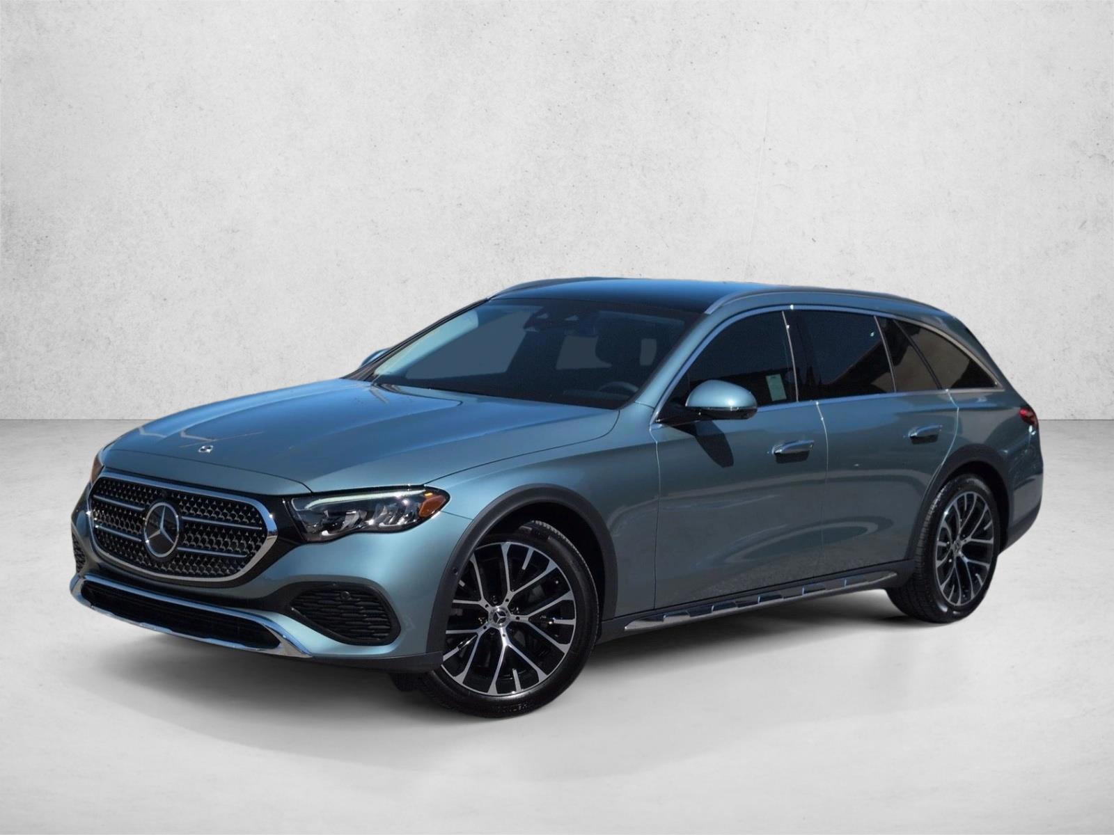 Thumbnail: 2025 Mercedes-Benz E-Class - 1