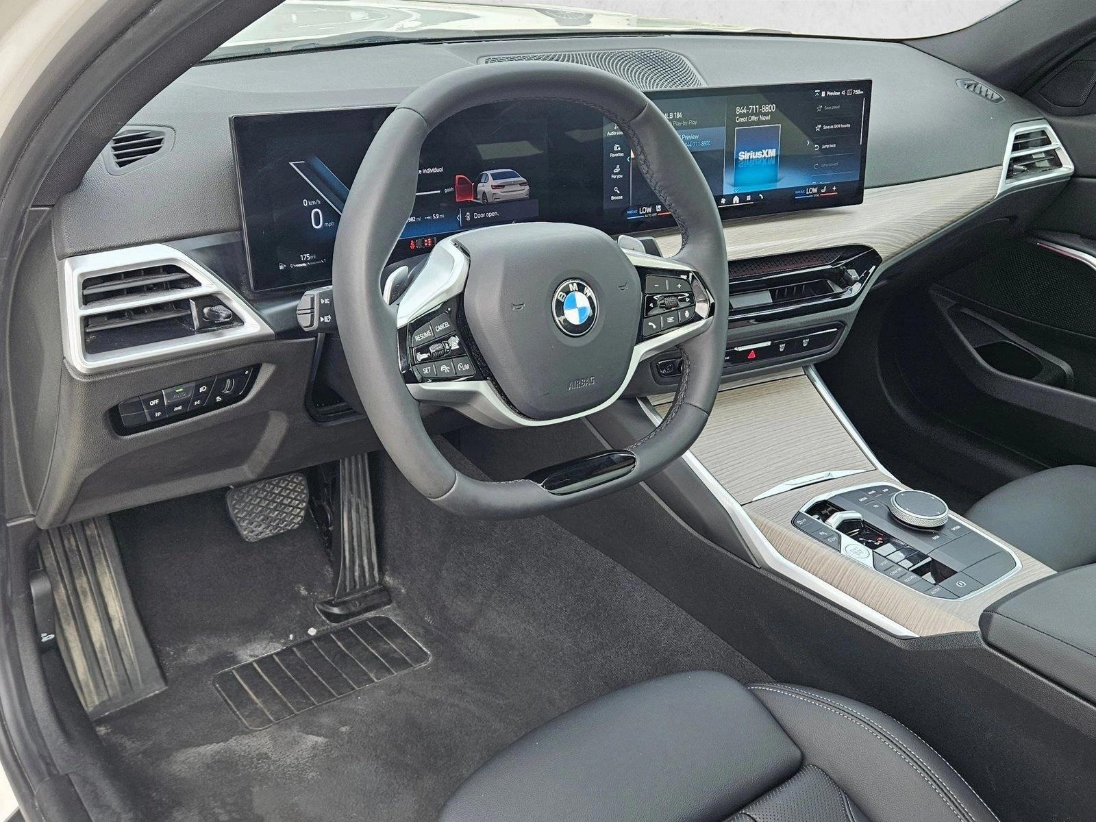 Thumbnail: 2025 BMW 3 Series - 3