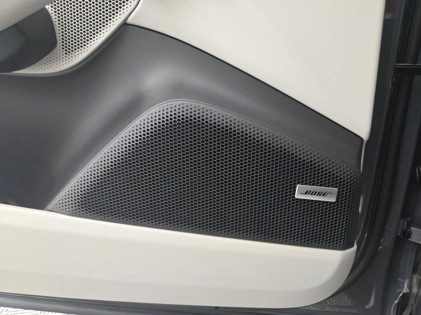 2025 Porsche Macan S - Photo 30