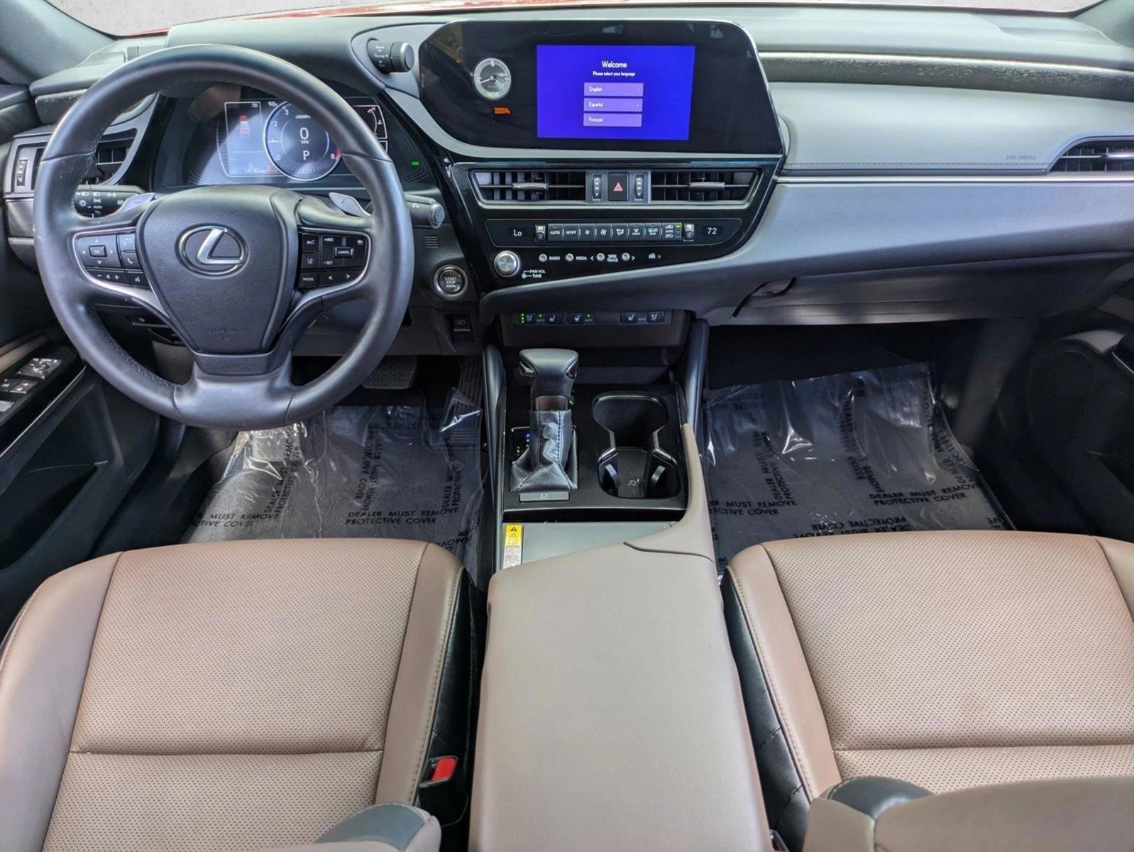 Thumbnail: 2024 Lexus ES - 3