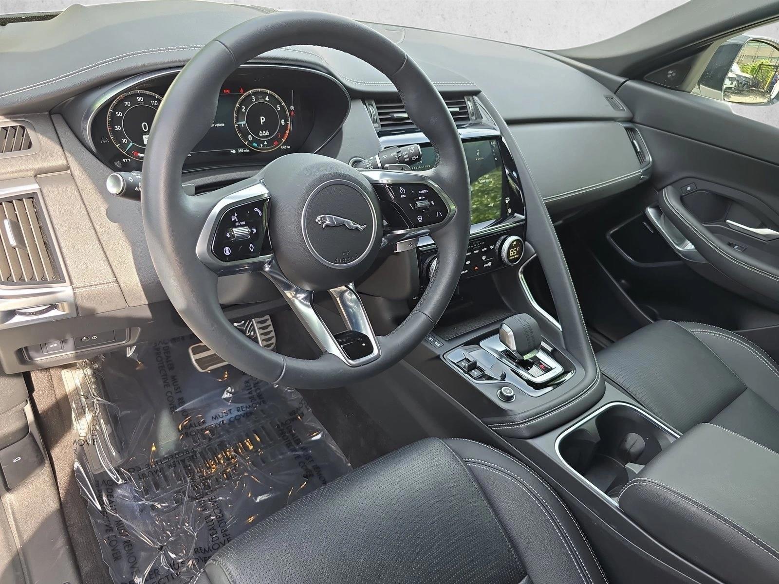 Thumbnail: 2024 Jaguar E-Pace - 4