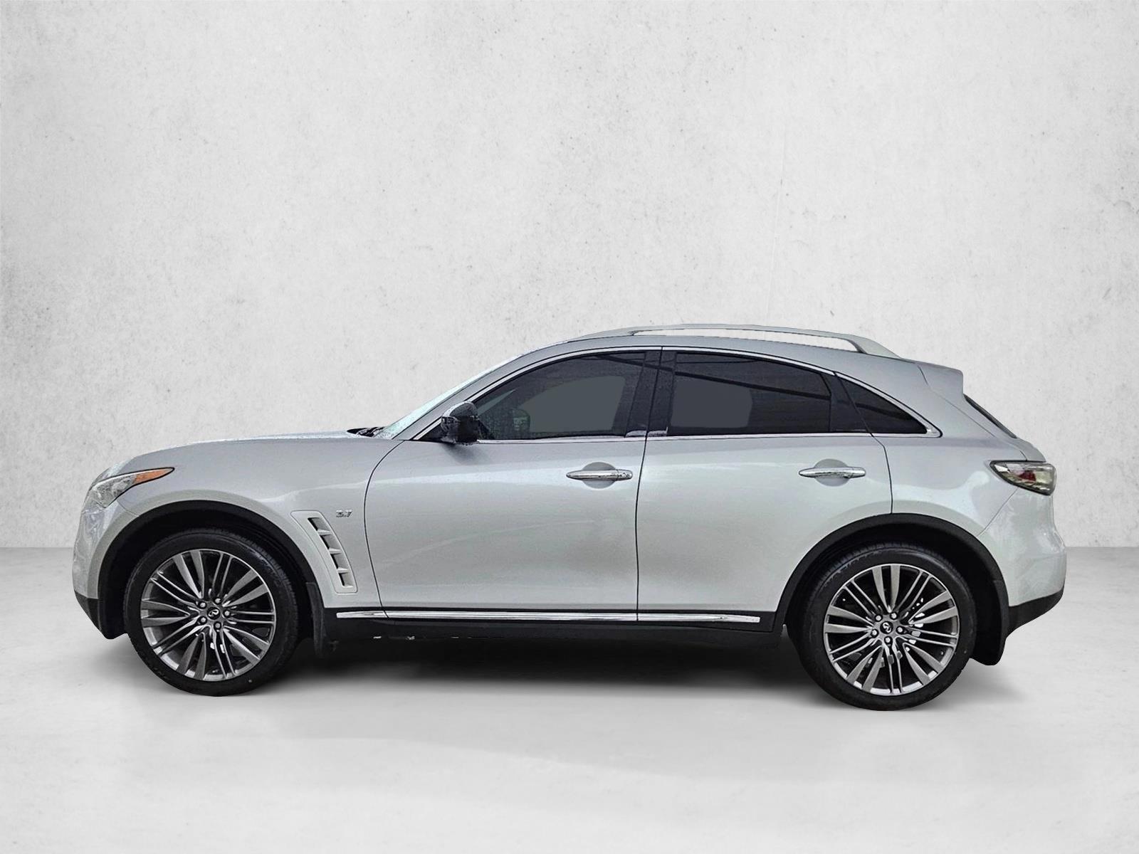 Thumbnail: 2017 INFINITI QX70 - 2