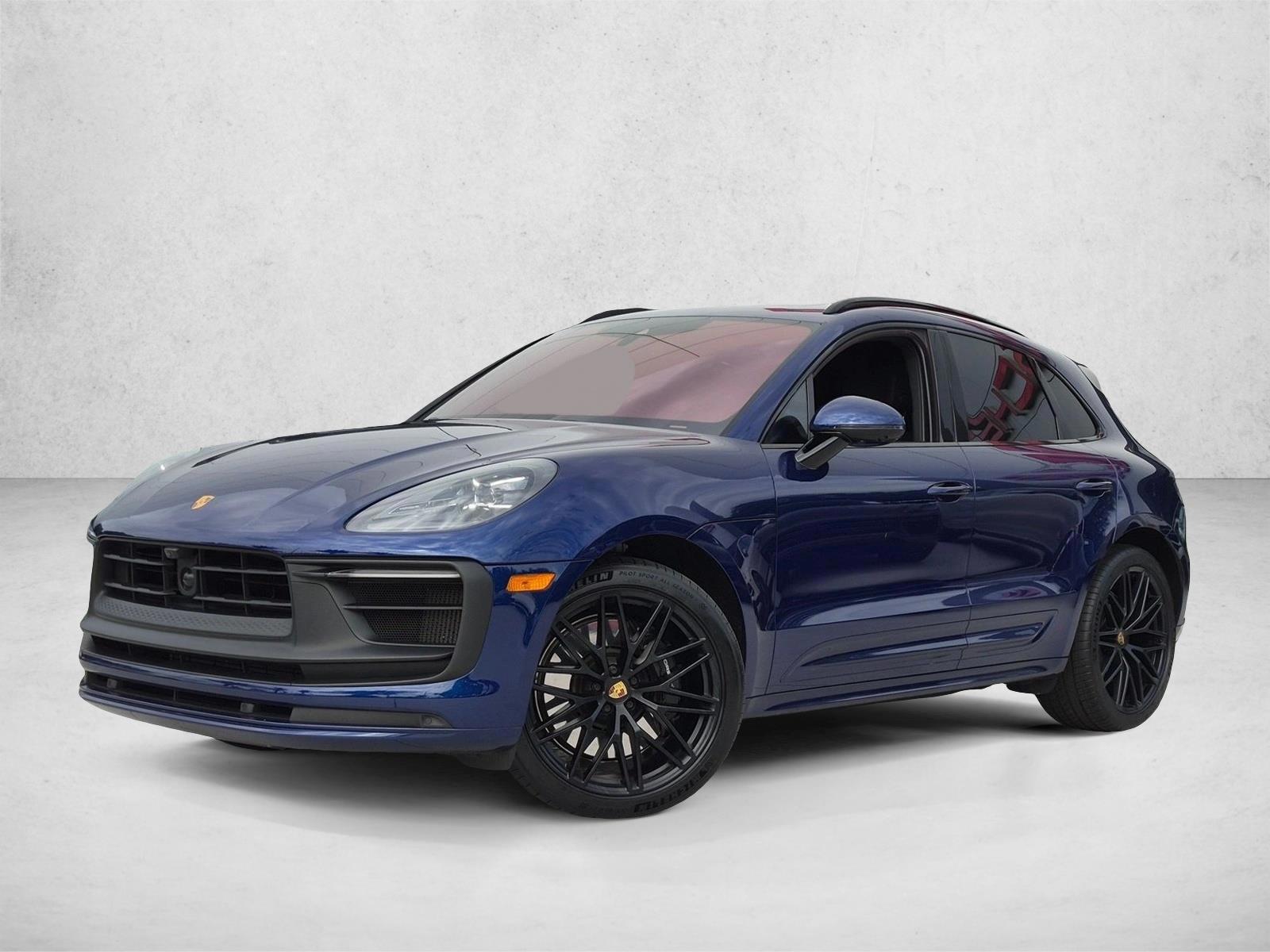 Thumbnail: 2023 Porsche Macan - 1