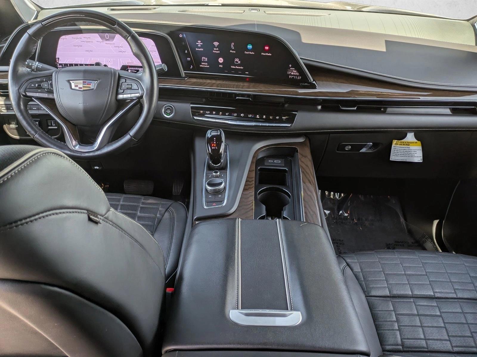 Thumbnail: 2023 Cadillac Escalade - 3
