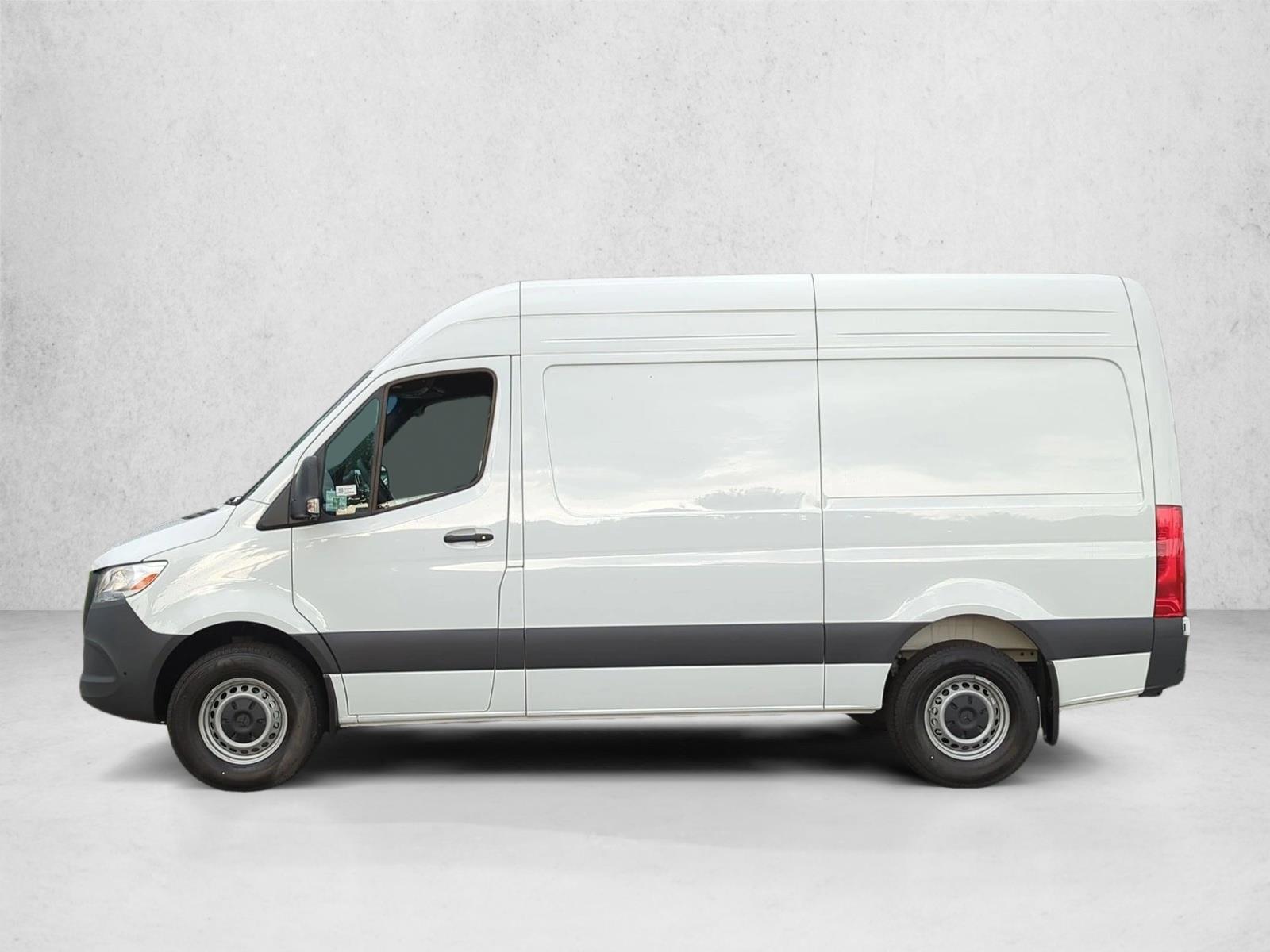 Thumbnail: 2026 Mercedes-Benz Sprinter - 2