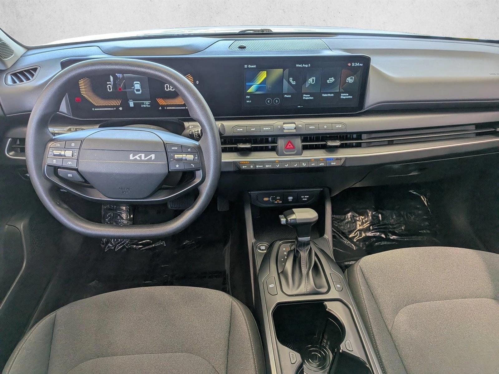 2025 Kia K4 LXS - Photo 22