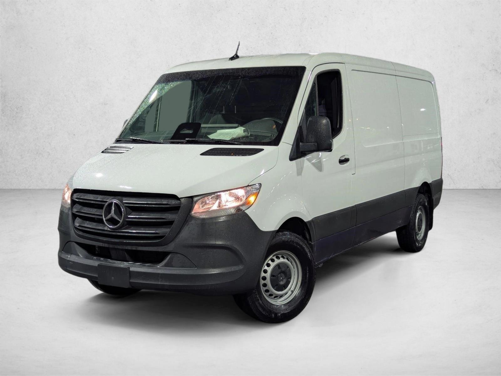 Thumbnail: 2025 Mercedes-Benz Sprinter - 1