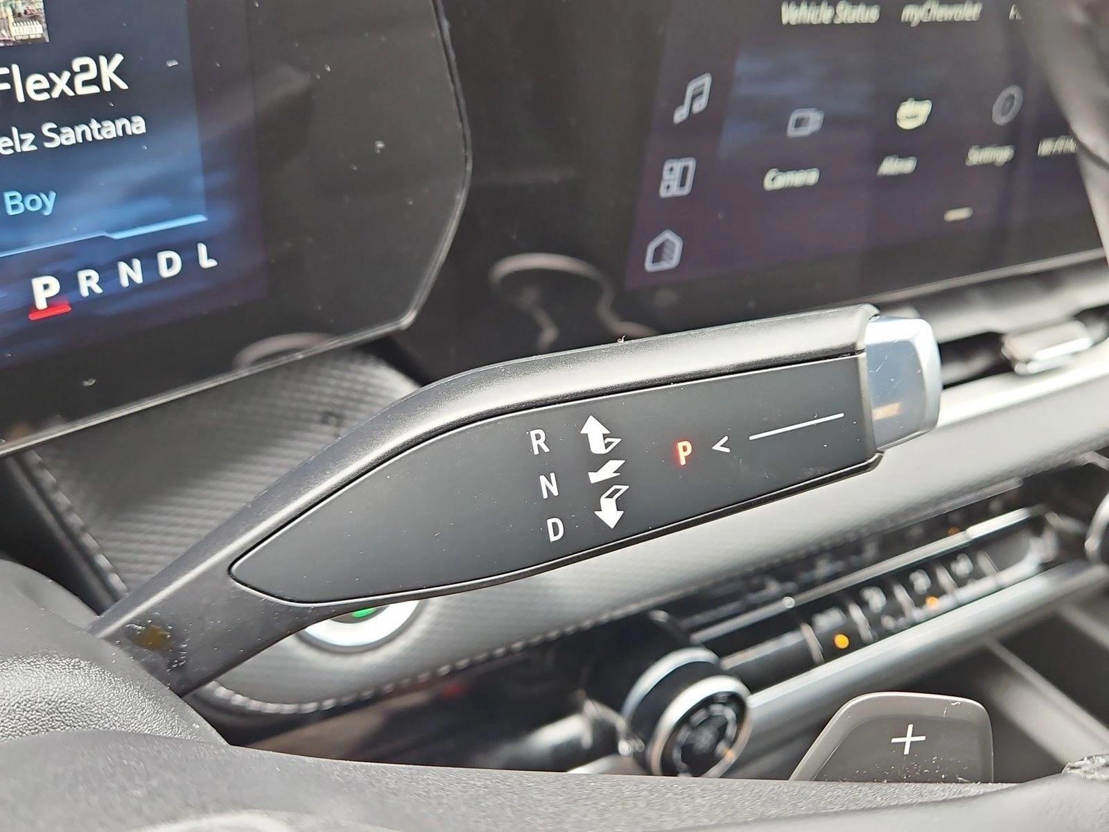 2025 Chevrolet Equinox LT - Photo 12