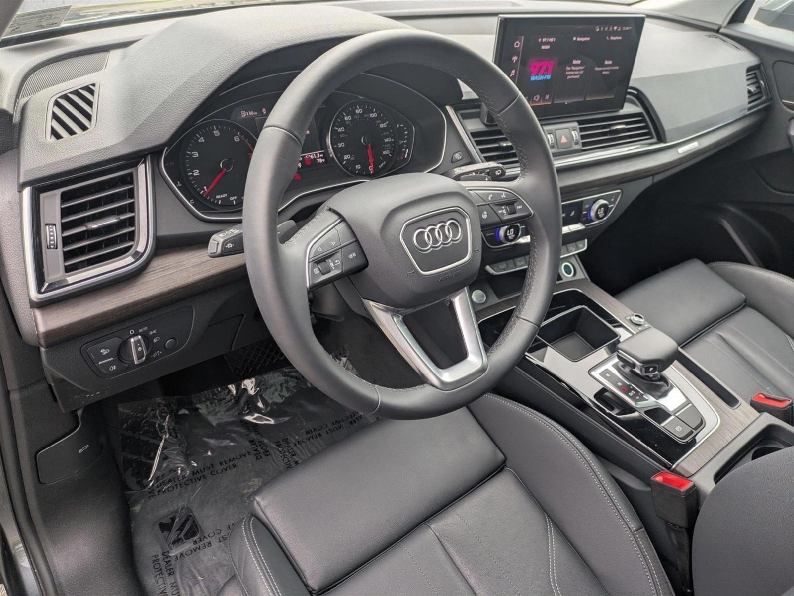 Thumbnail: 2025 Audi Q5 - 3