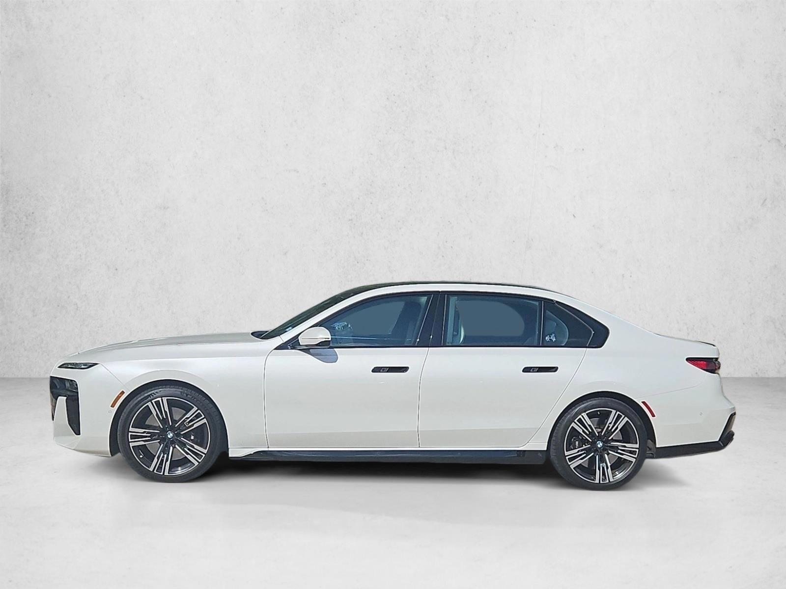 Thumbnail: 2025 BMW 7 Series - 2
