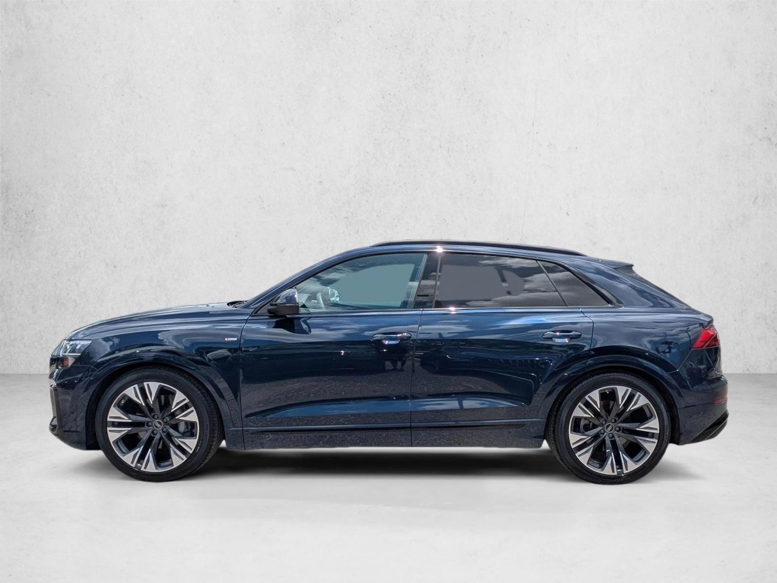Thumbnail: 2025 Audi Q8 - 2