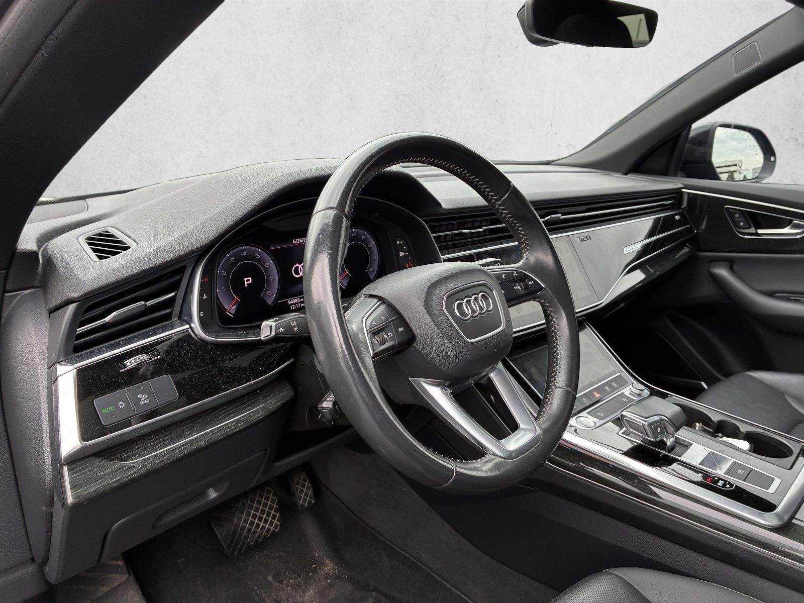 Thumbnail: 2020 Audi Q8 - 3