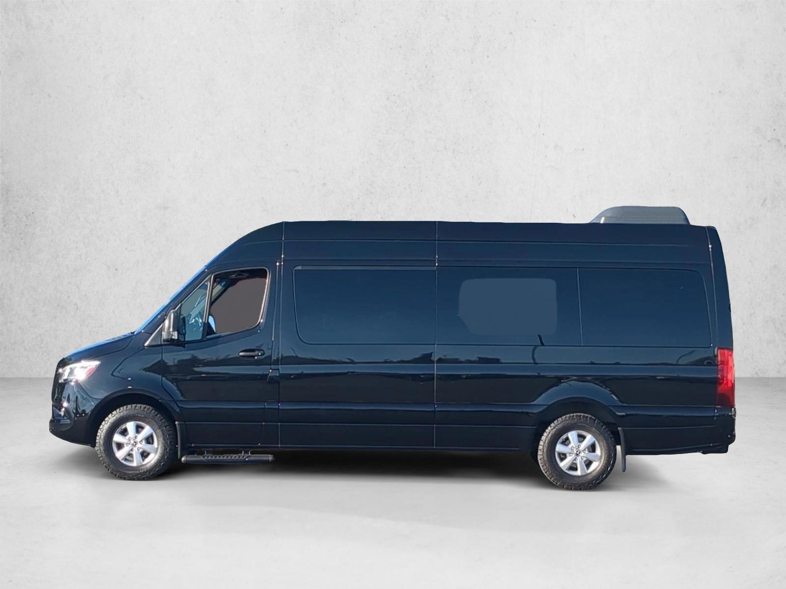 Thumbnail: 2020 Mercedes-Benz Sprinter - 2