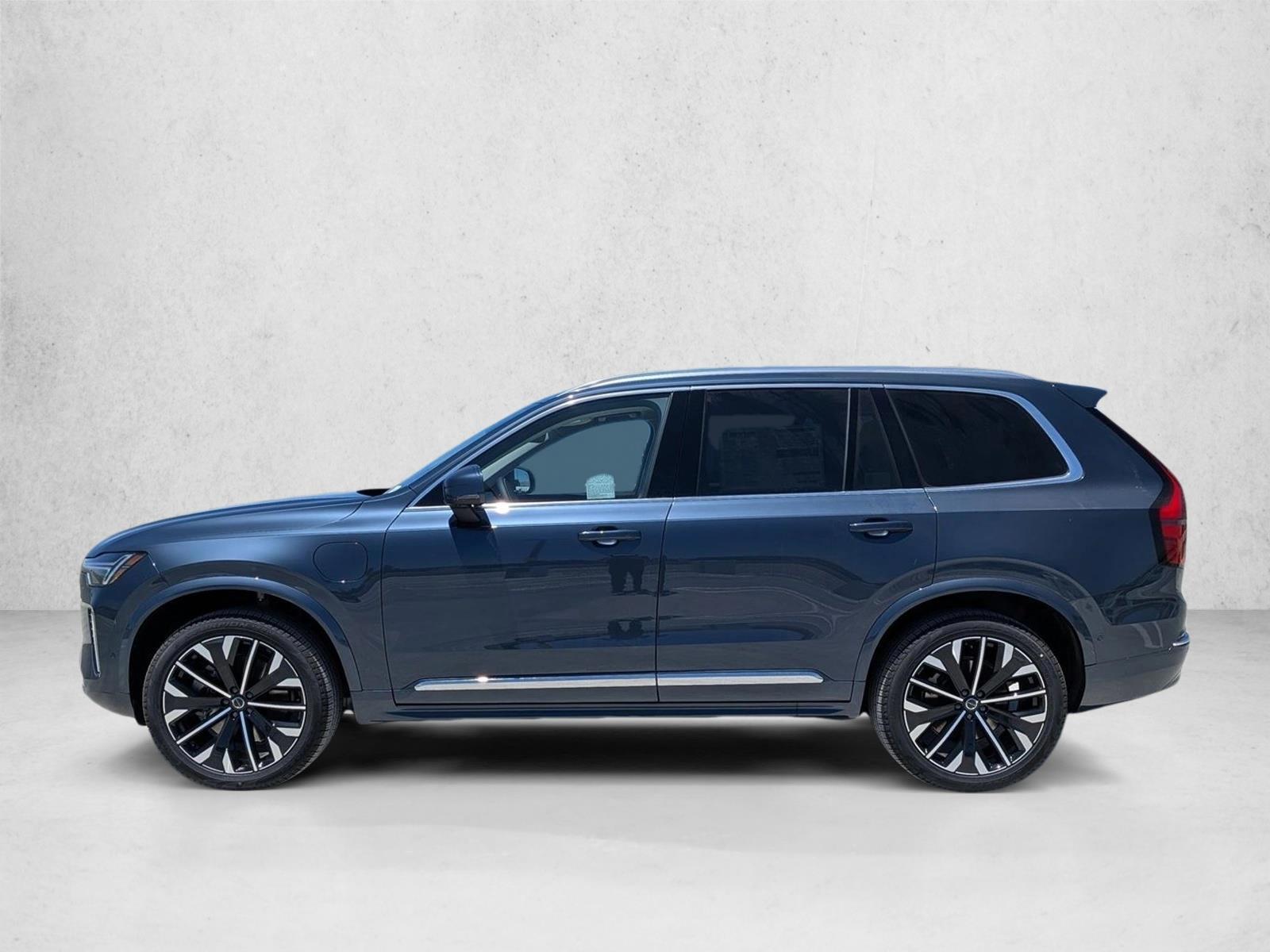 Thumbnail: 2026 Volvo XC90 - 2