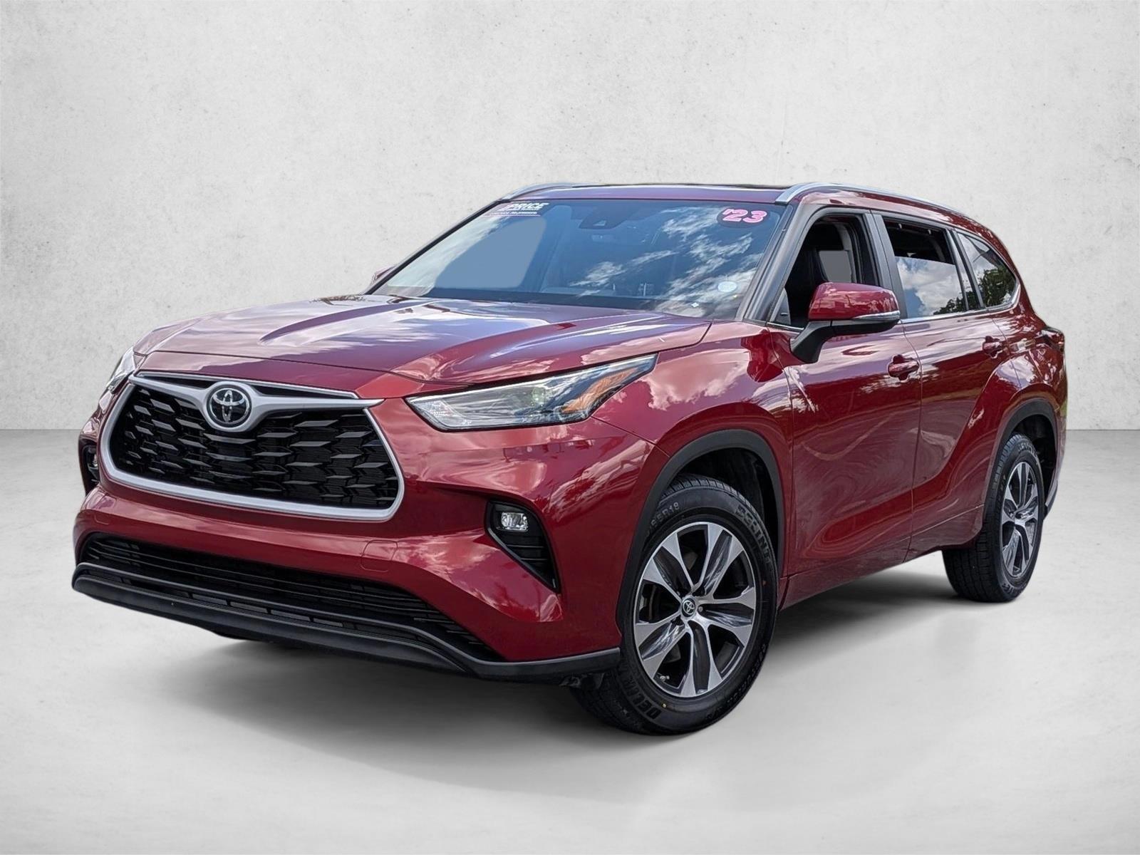 Thumbnail: 2023 Toyota Highlander - 1
