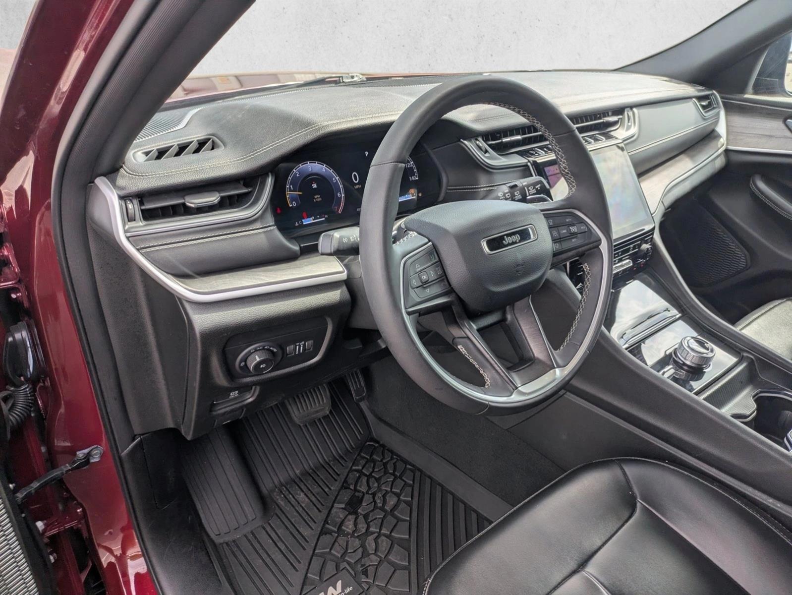 Thumbnail: 2024 Jeep Grand Cherokee - 3
