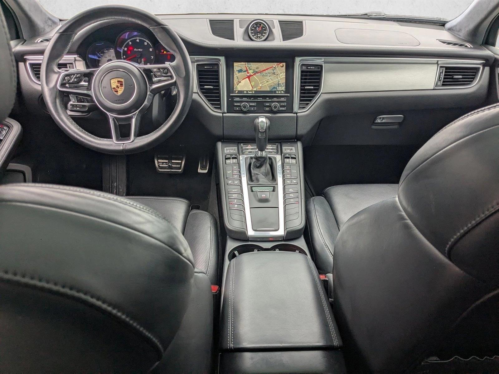 Thumbnail: 2016 Porsche Macan - 3