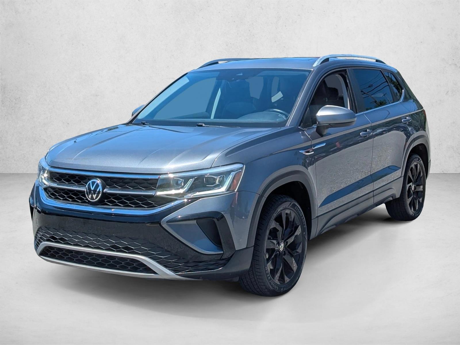 Thumbnail: 2022 Volkswagen Taos - 1