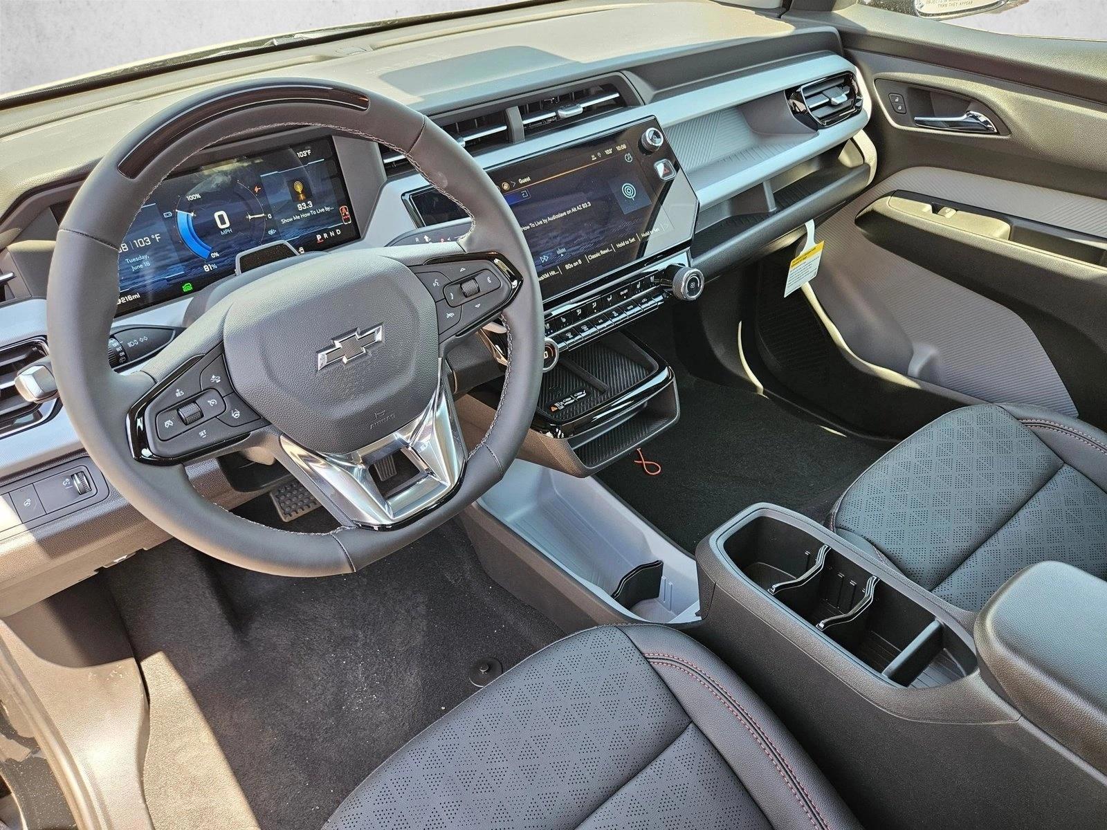 Thumbnail: 2027 Chevrolet Bolt EV - 3