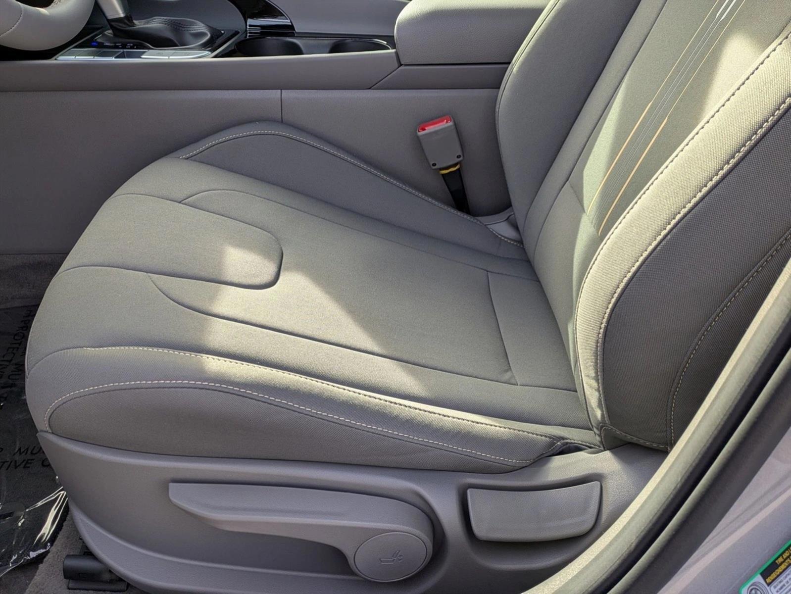 Thumbnail: 2026 Hyundai Elantra - 5
