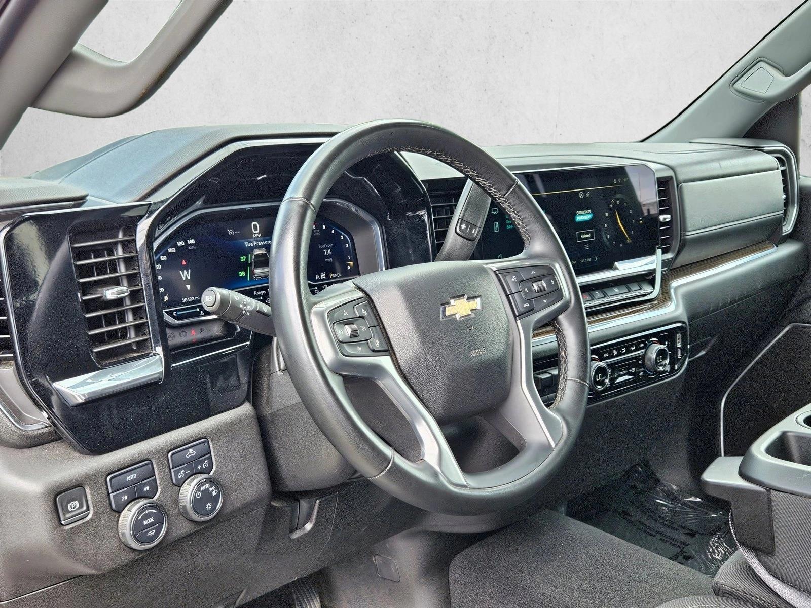 Thumbnail: 2025 Chevrolet Silverado 1500 - 3