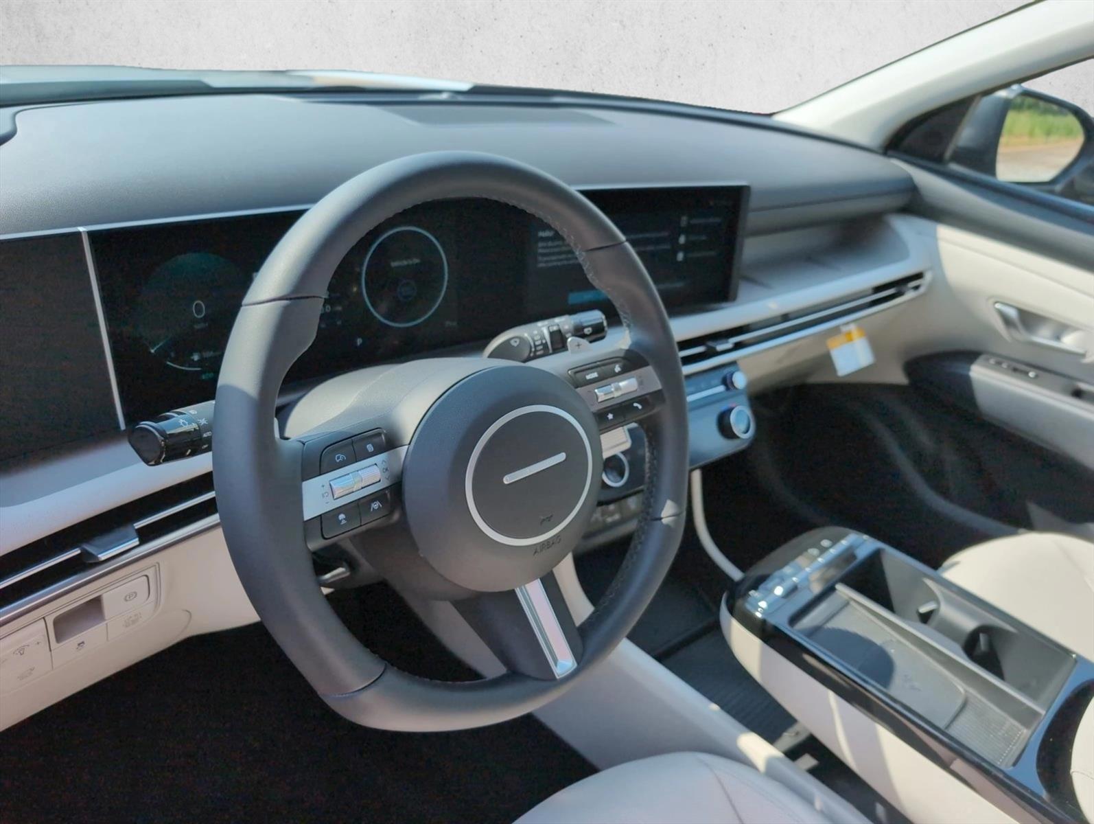 Thumbnail: 2026 Hyundai Tucson - 3