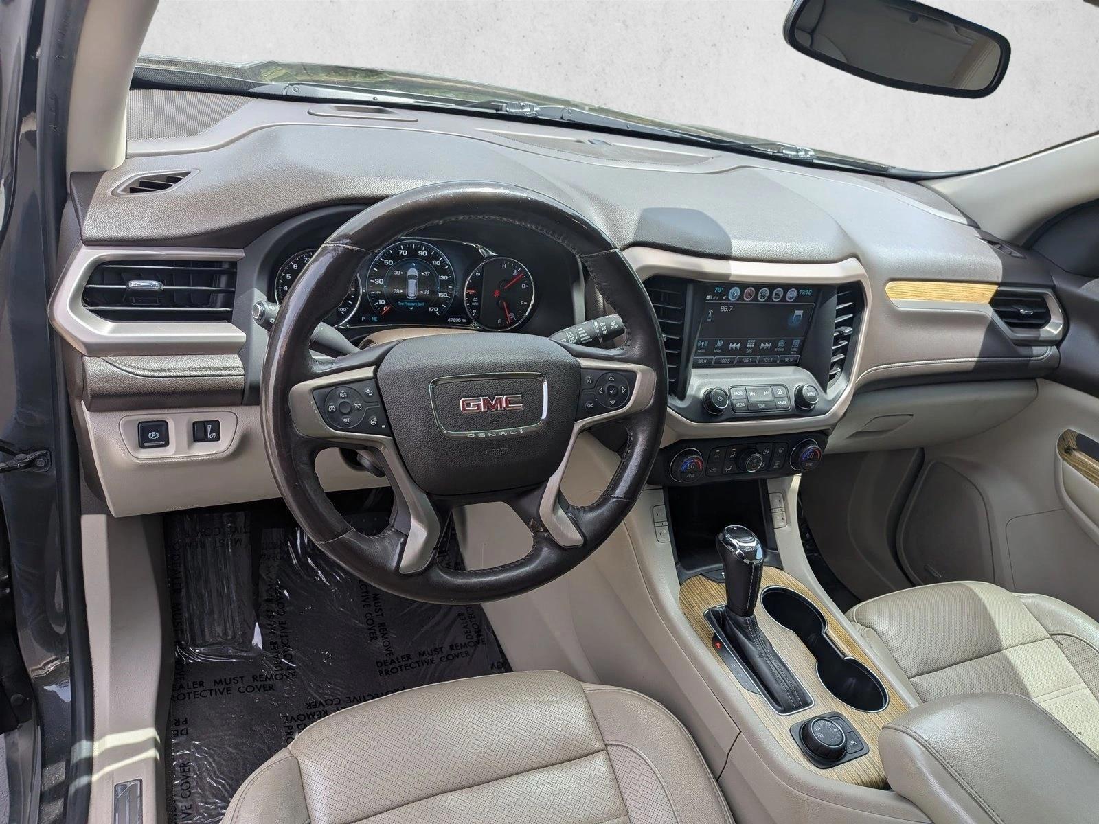 Thumbnail: 2017 GMC Acadia - 3