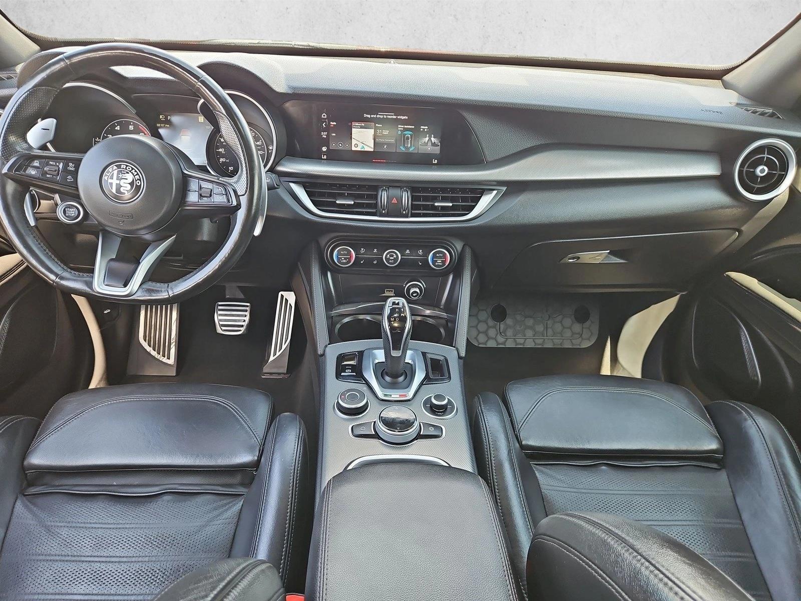 Thumbnail: 2021 Alfa Romeo Stelvio - 3