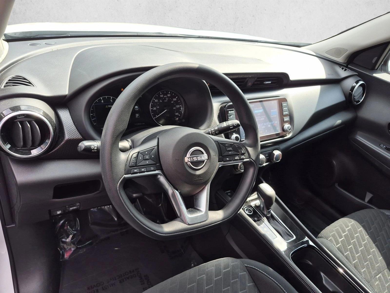 Thumbnail: 2023 Nissan Kicks - 3