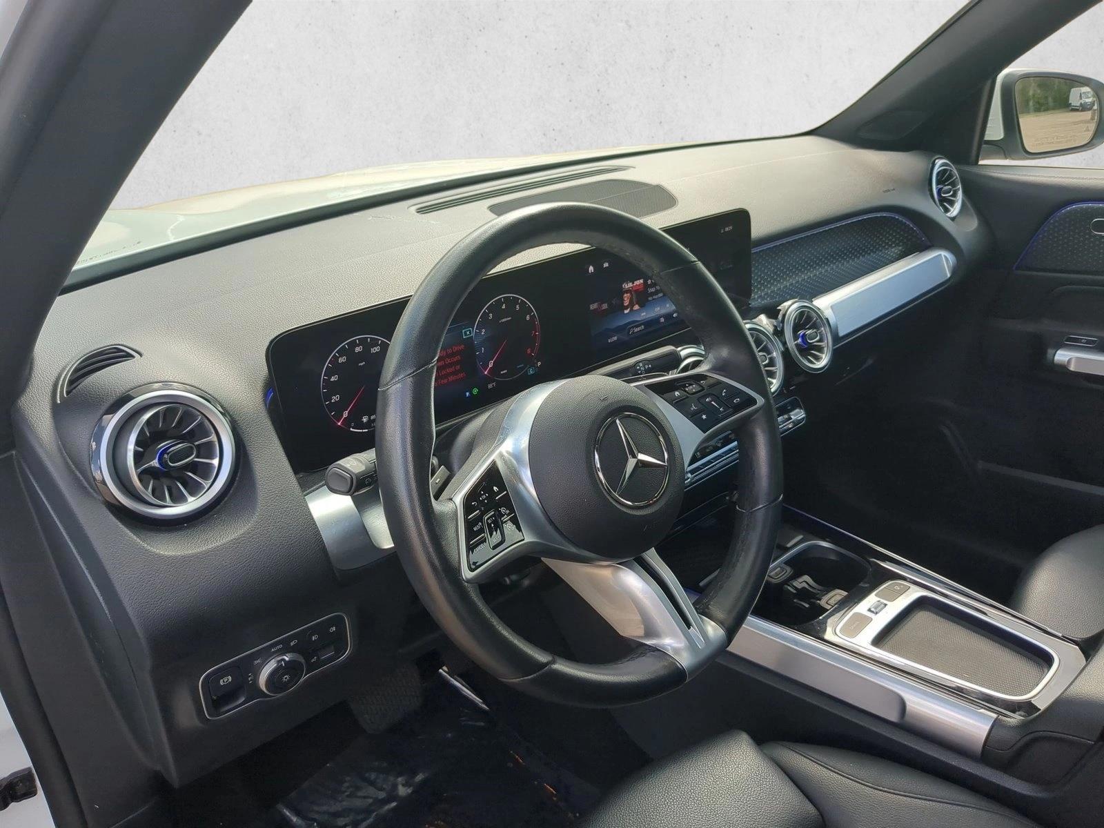 Thumbnail: 2025 Mercedes-Benz GLB - 3