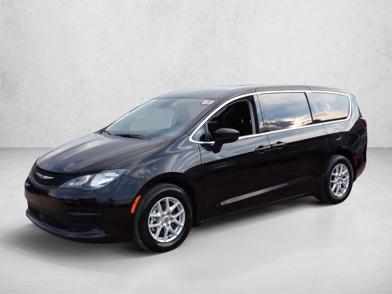 2023 Chrysler Voyager