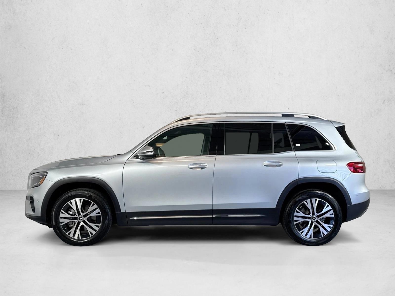 Thumbnail: 2026 Mercedes-Benz GLB - 2