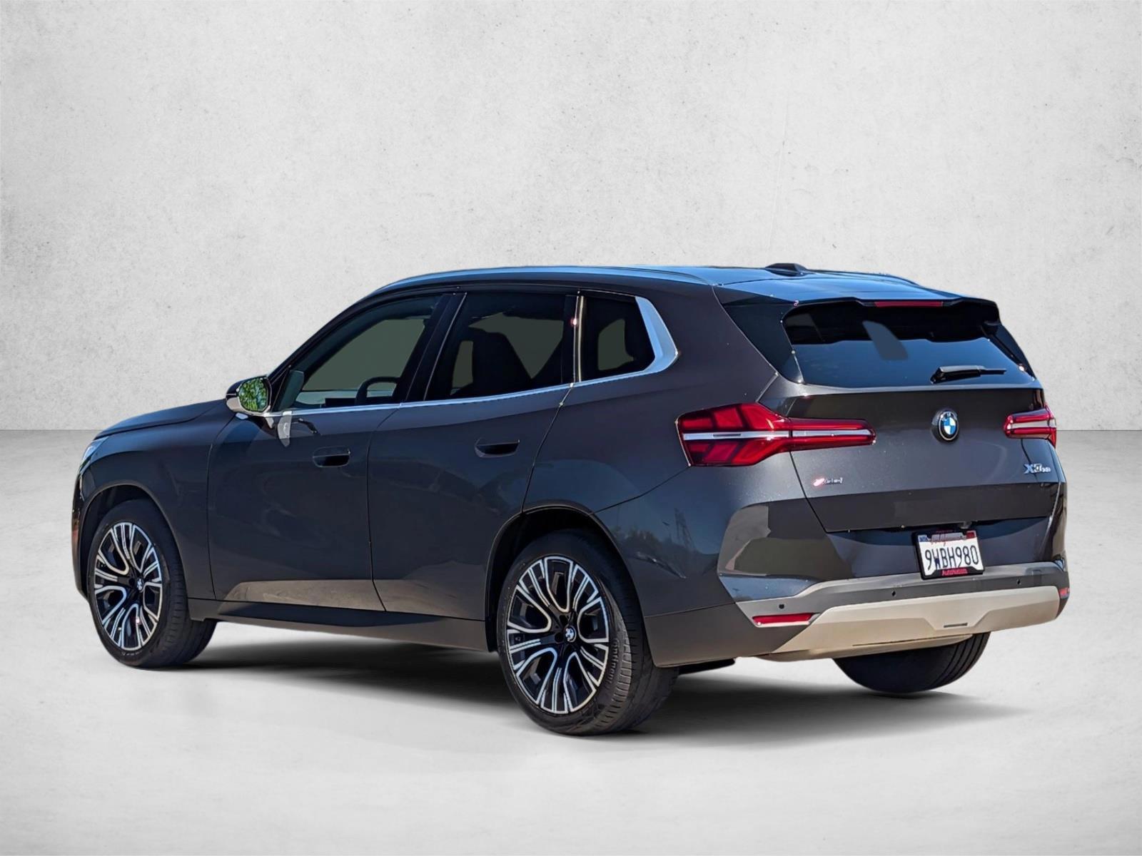 2026 BMW X3 30 - Photo 8