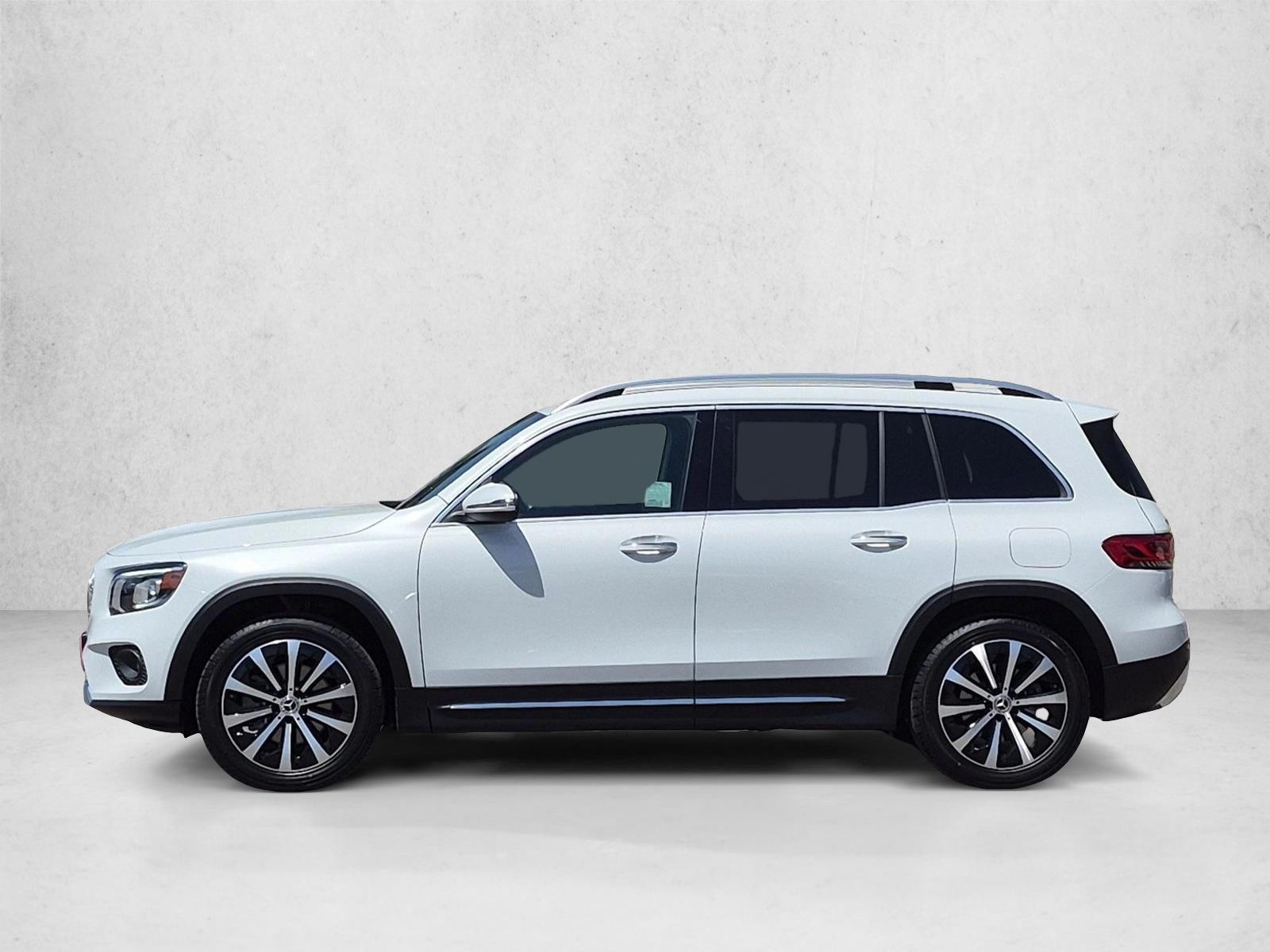 Thumbnail: 2022 Mercedes-Benz GLB - 2